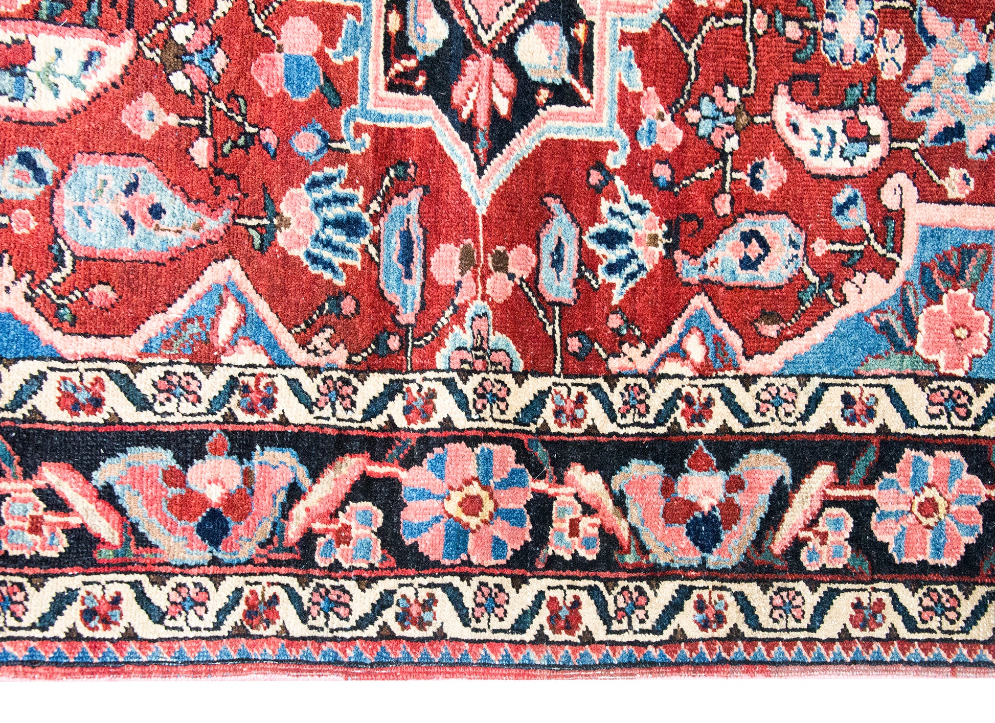 Mid 20th Century Persian Heriz Rug For Sale