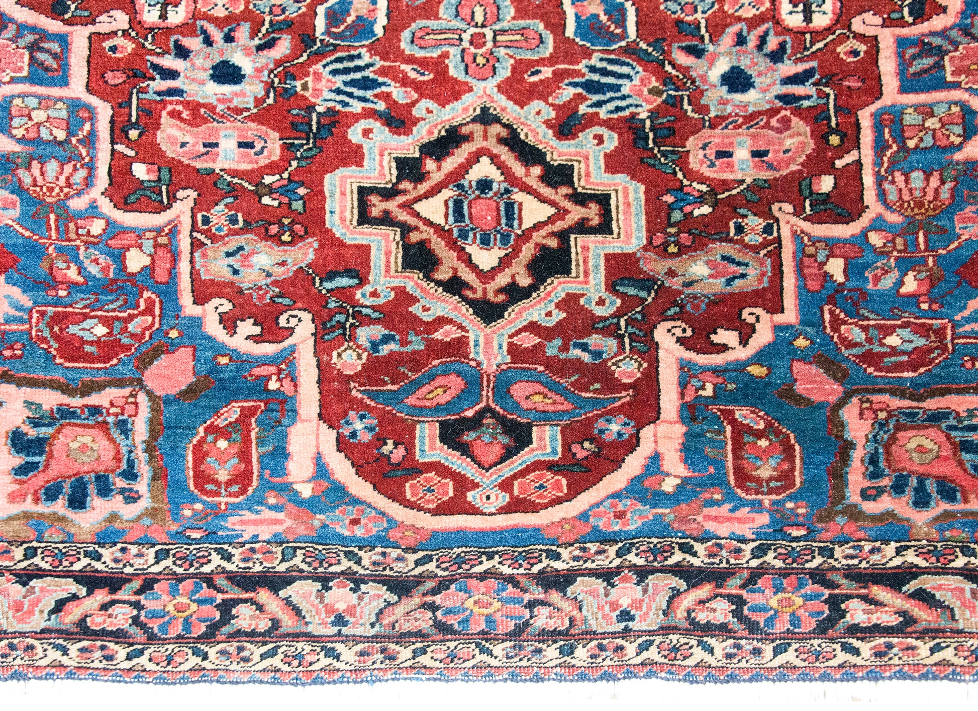 Mid 20th Century Persian Heriz Rug For Sale