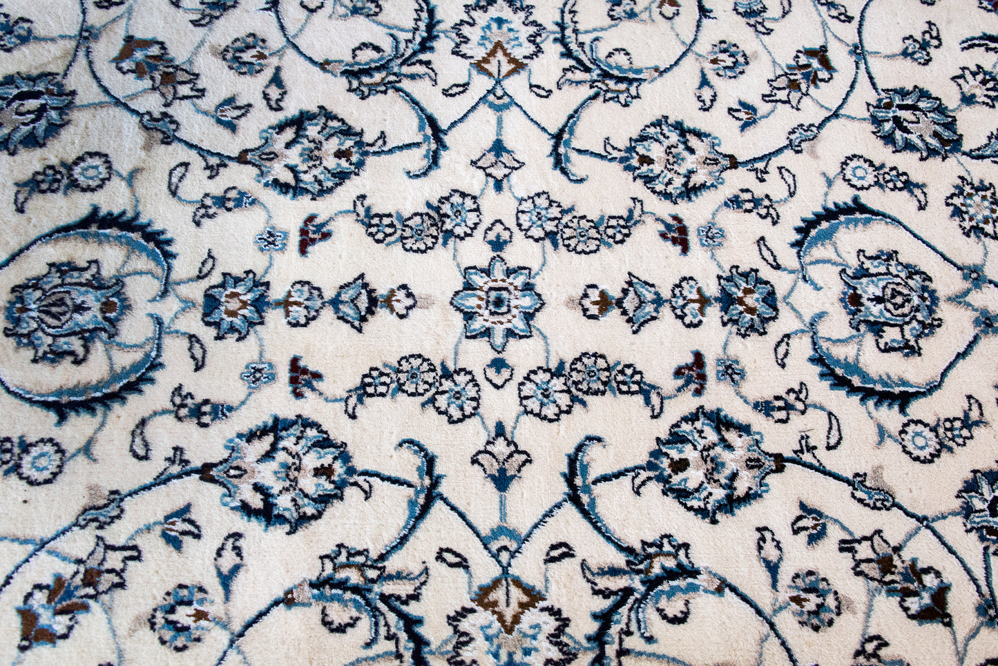 Mid 20th Century Persian Kashan Rug For Sale