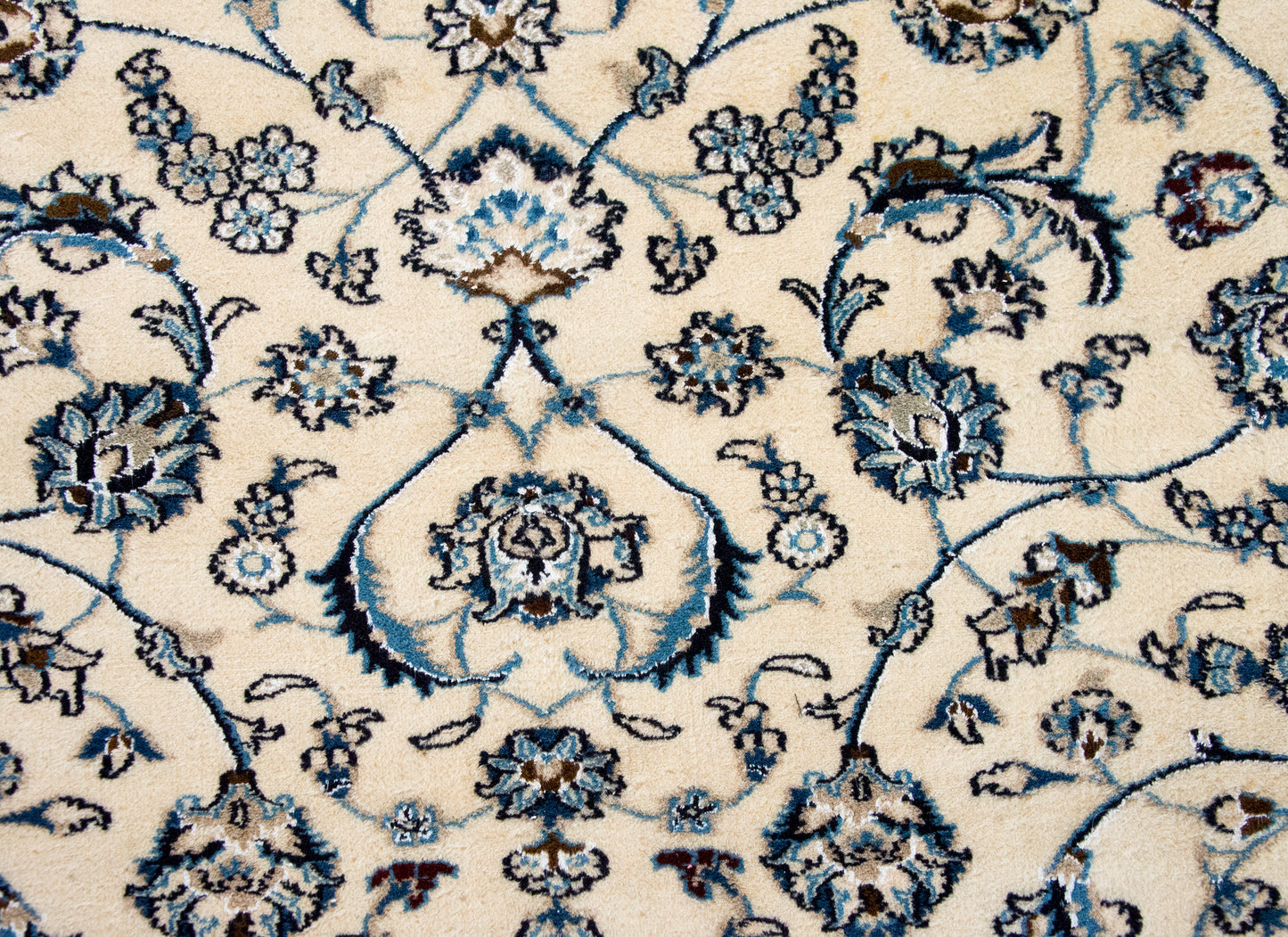 Mid 20th Century Persian Kashan Rug For Sale