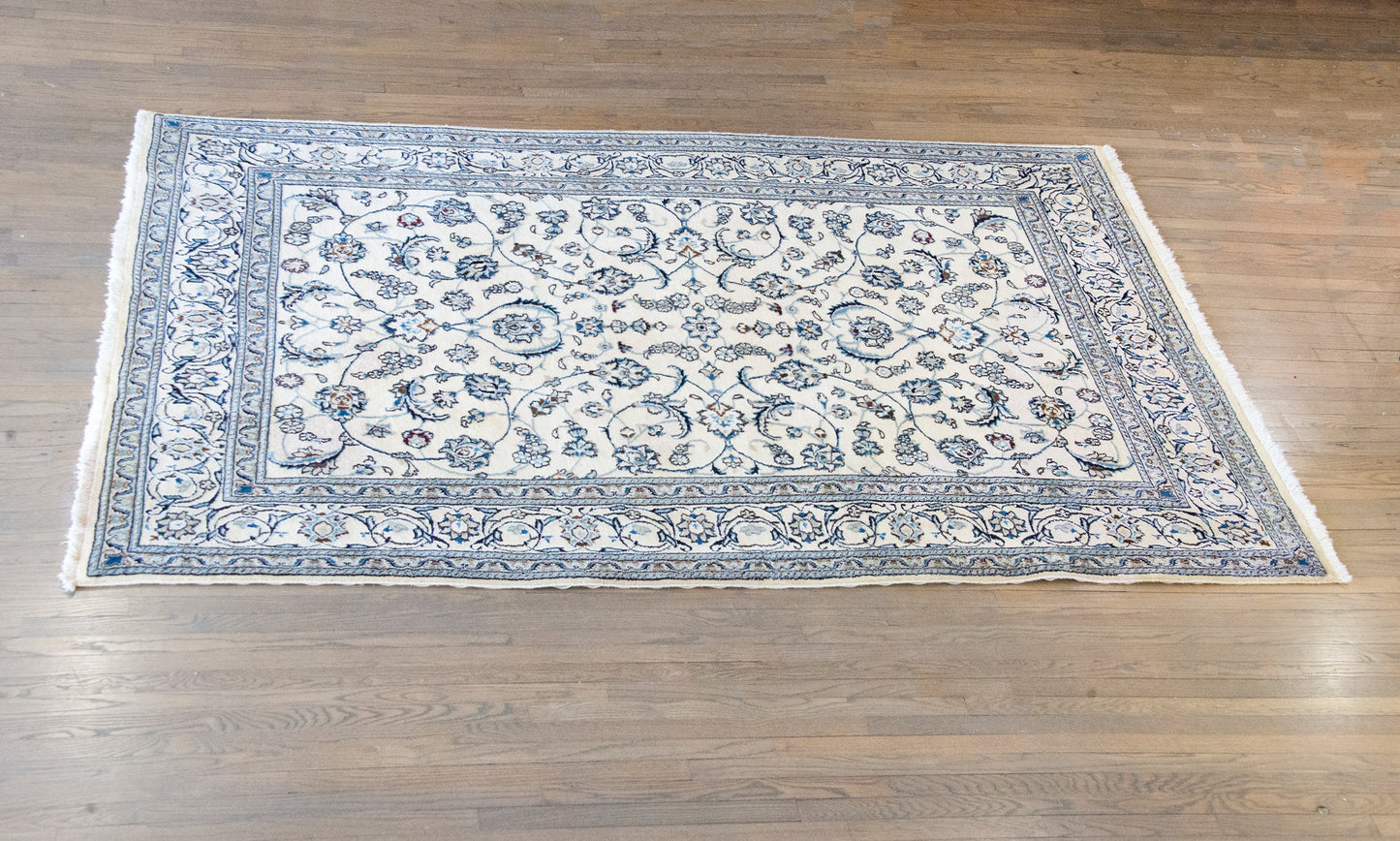Mid 20th Century Persian Kashan Rug For Sale