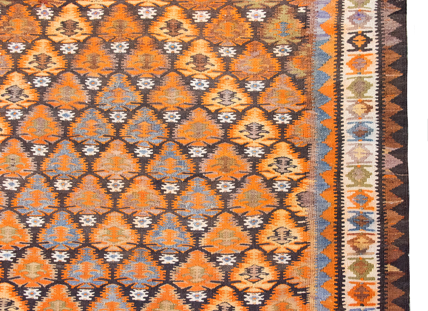 Early 20th Century Persian Qazvin kilim Rug For Sale