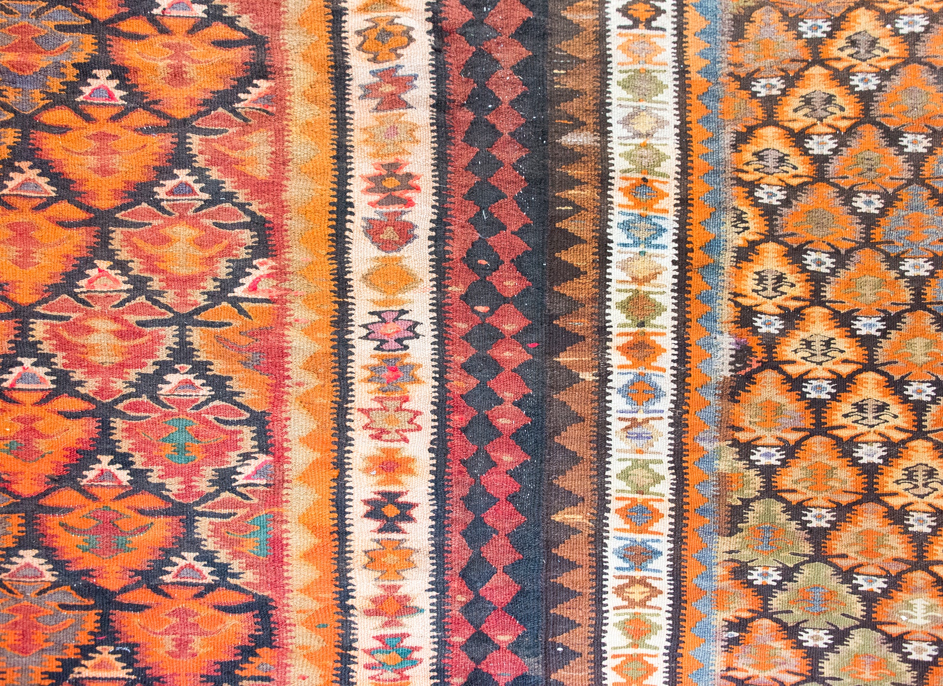 Early 20th Century Persian Qazvin kilim Rug For Sale