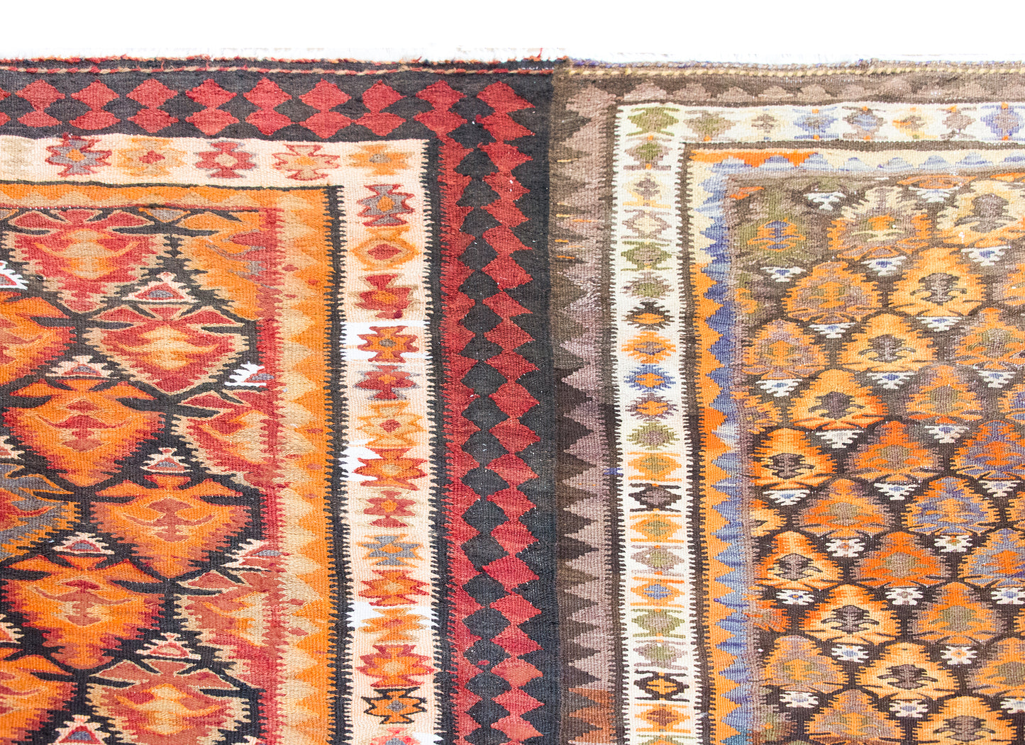 Early 20th Century Persian Qazvin kilim Rug For Sale