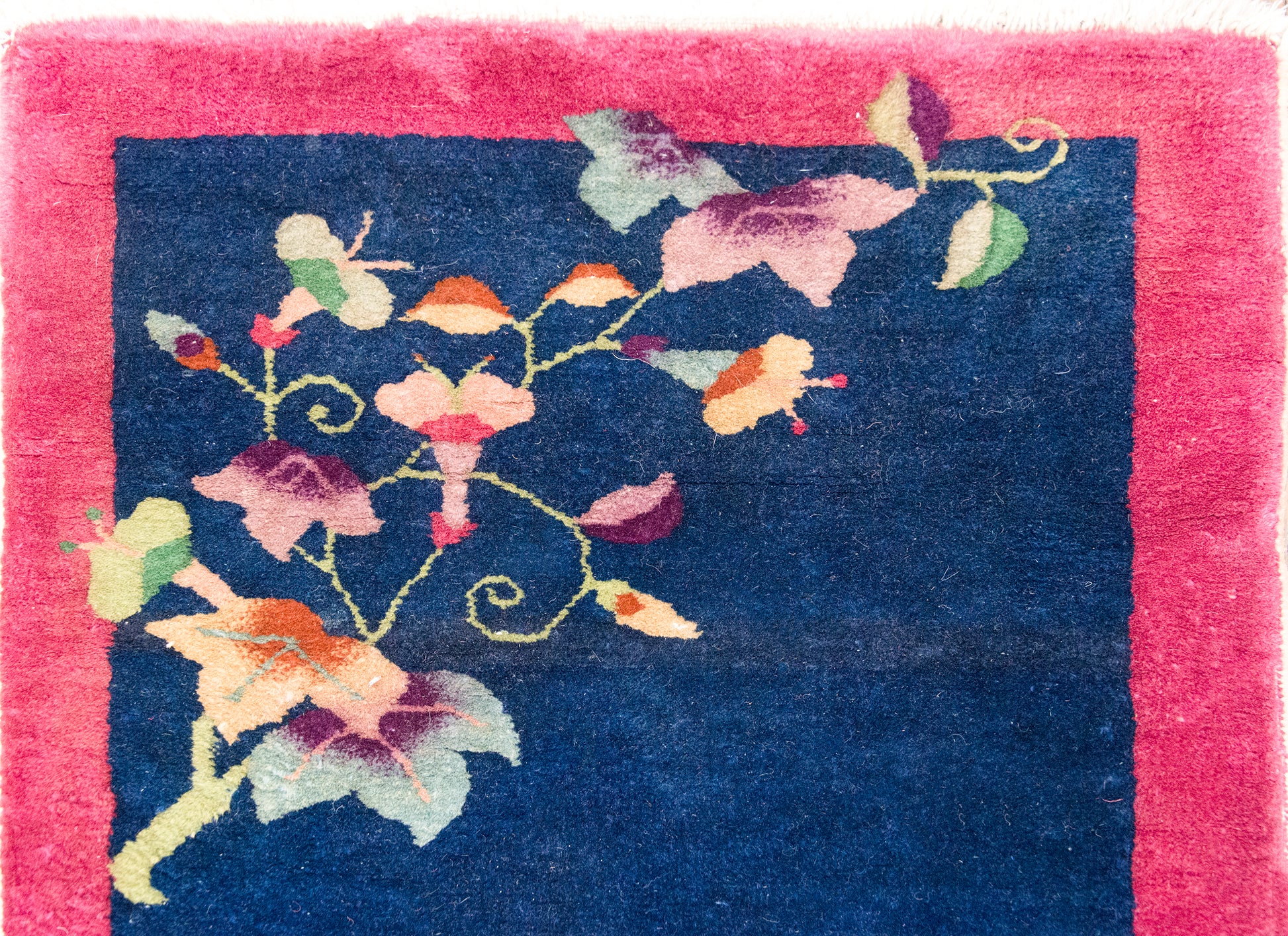 Early 20th Century Chinese Art Deco Rug For Sale
