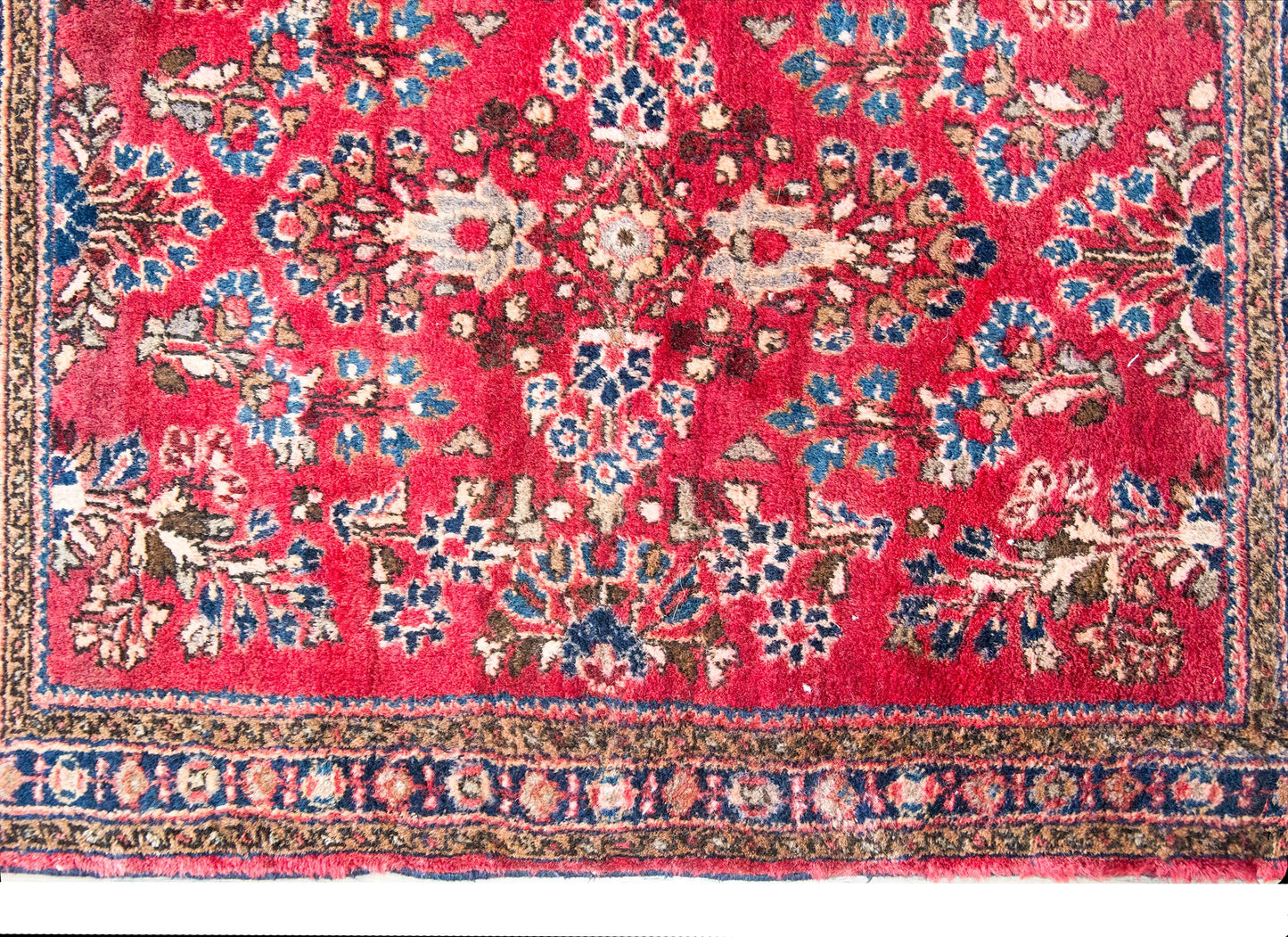 Early 20th Century Persian Sarouk Rug