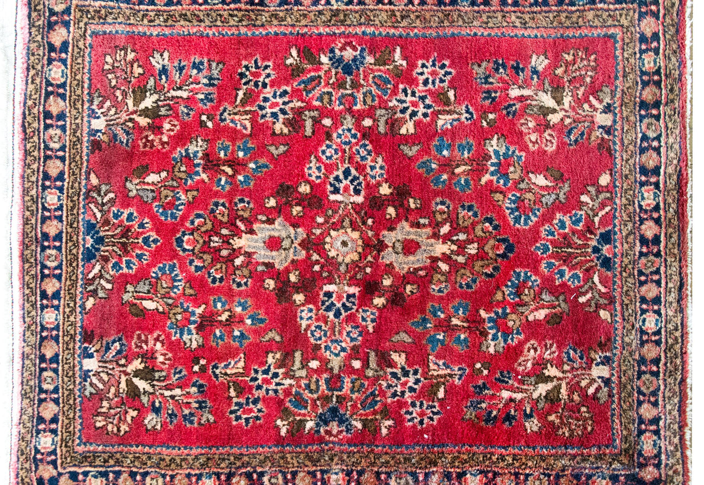 Early 20th Century Persian Sarouk Rug