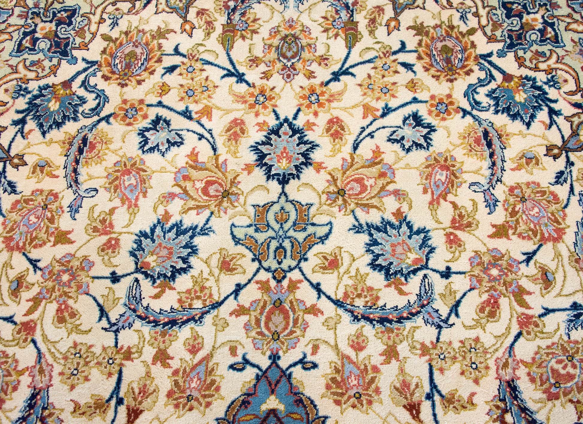Mid 20th Century Persian Kashan Rug For Sale
