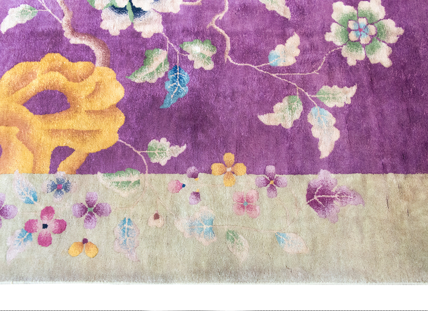 Early 20th Century Chinese Art Deco Rug For Sale