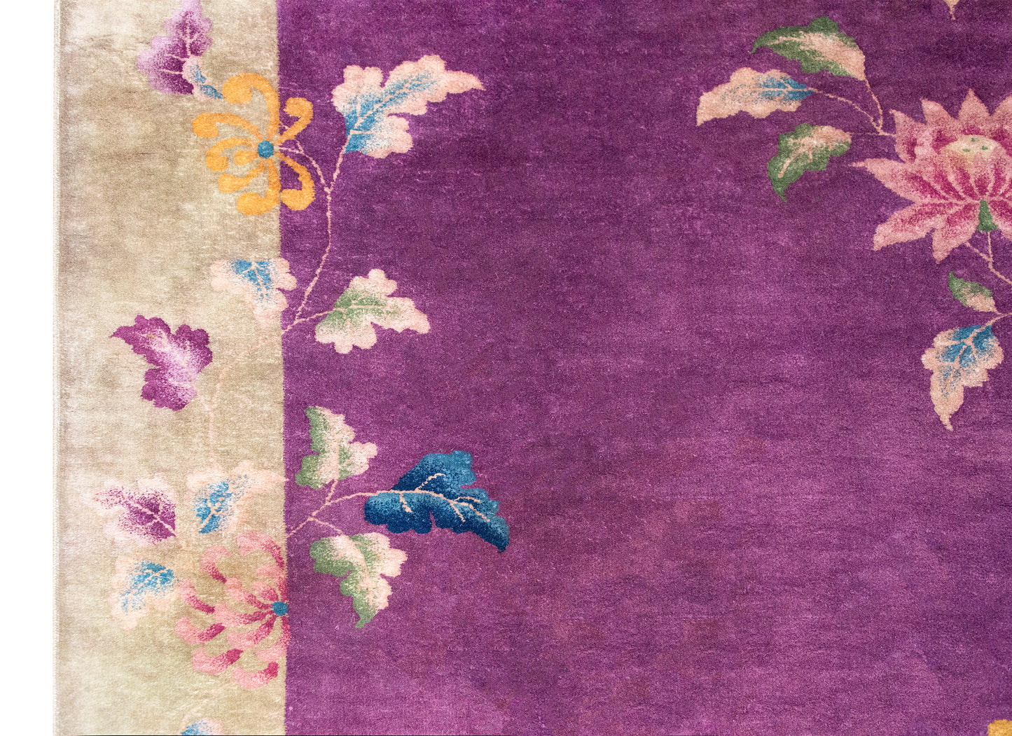 Early 20th Century Chinese Art Deco Rug For Sale