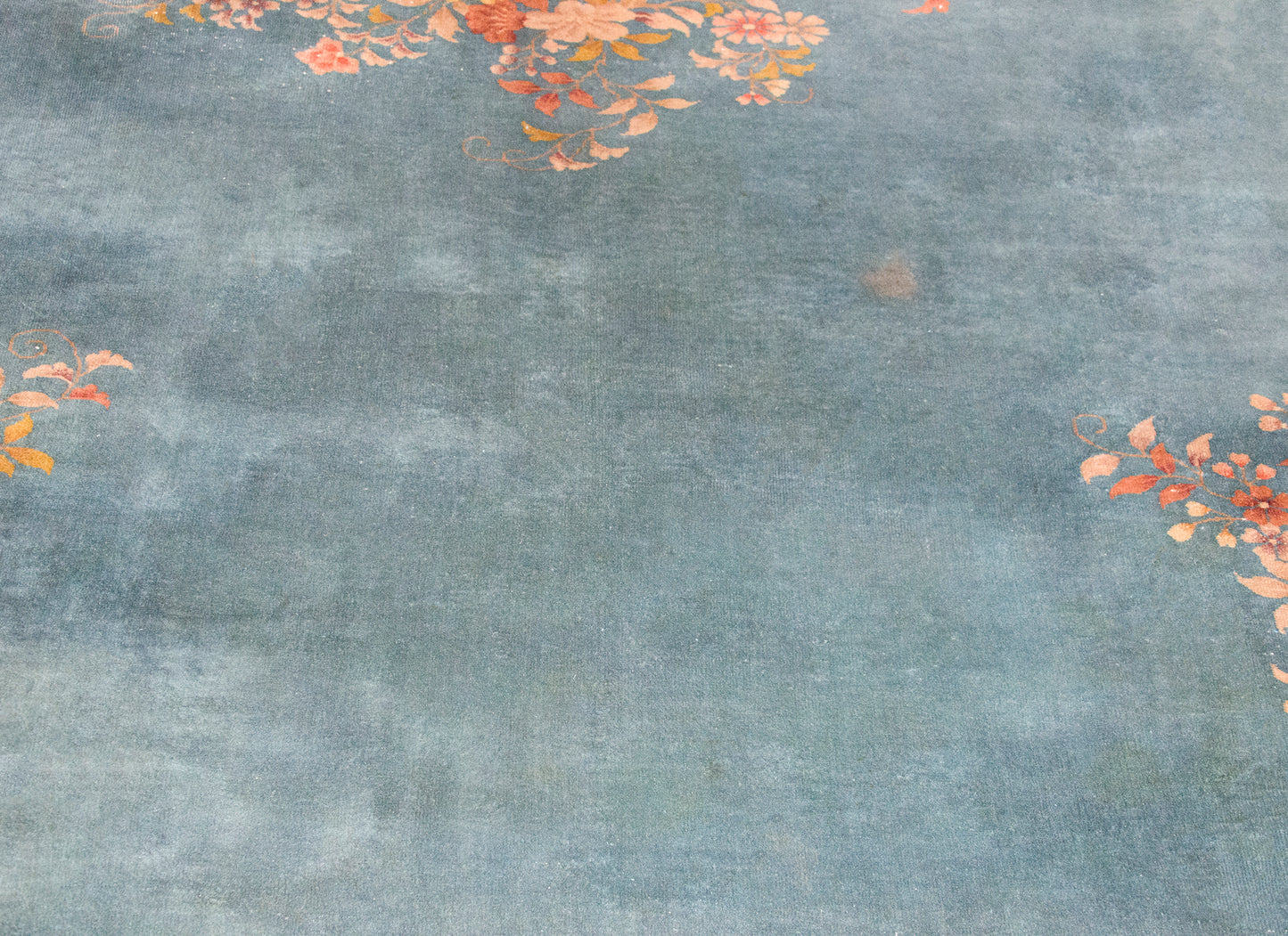 Early 20th Century Chinese Art Deco Rug For Sale