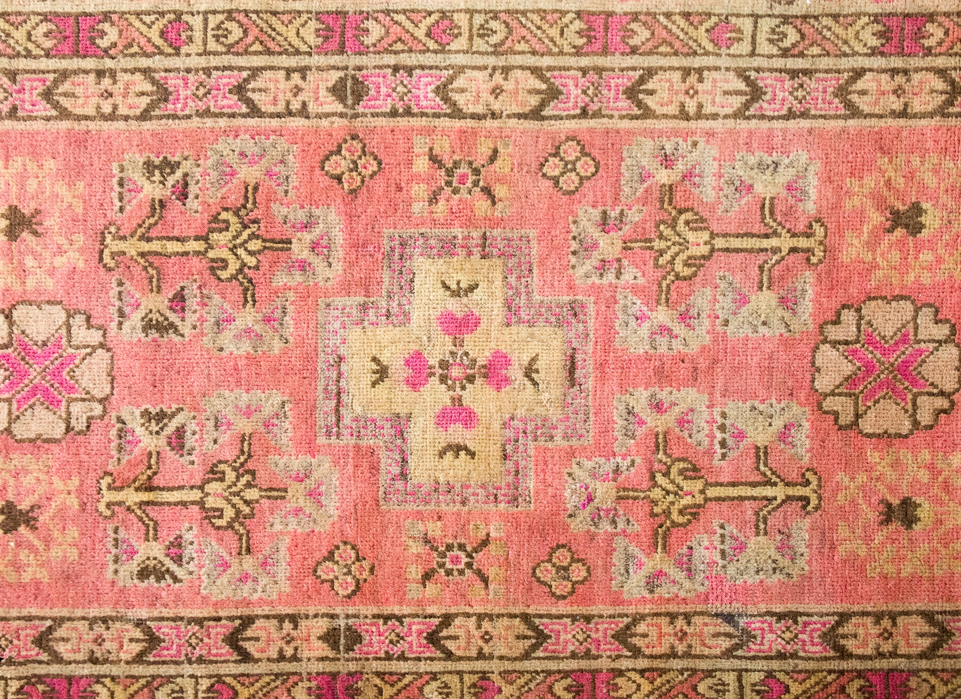Early 20th Century Chinese Khotan Rug For Sale