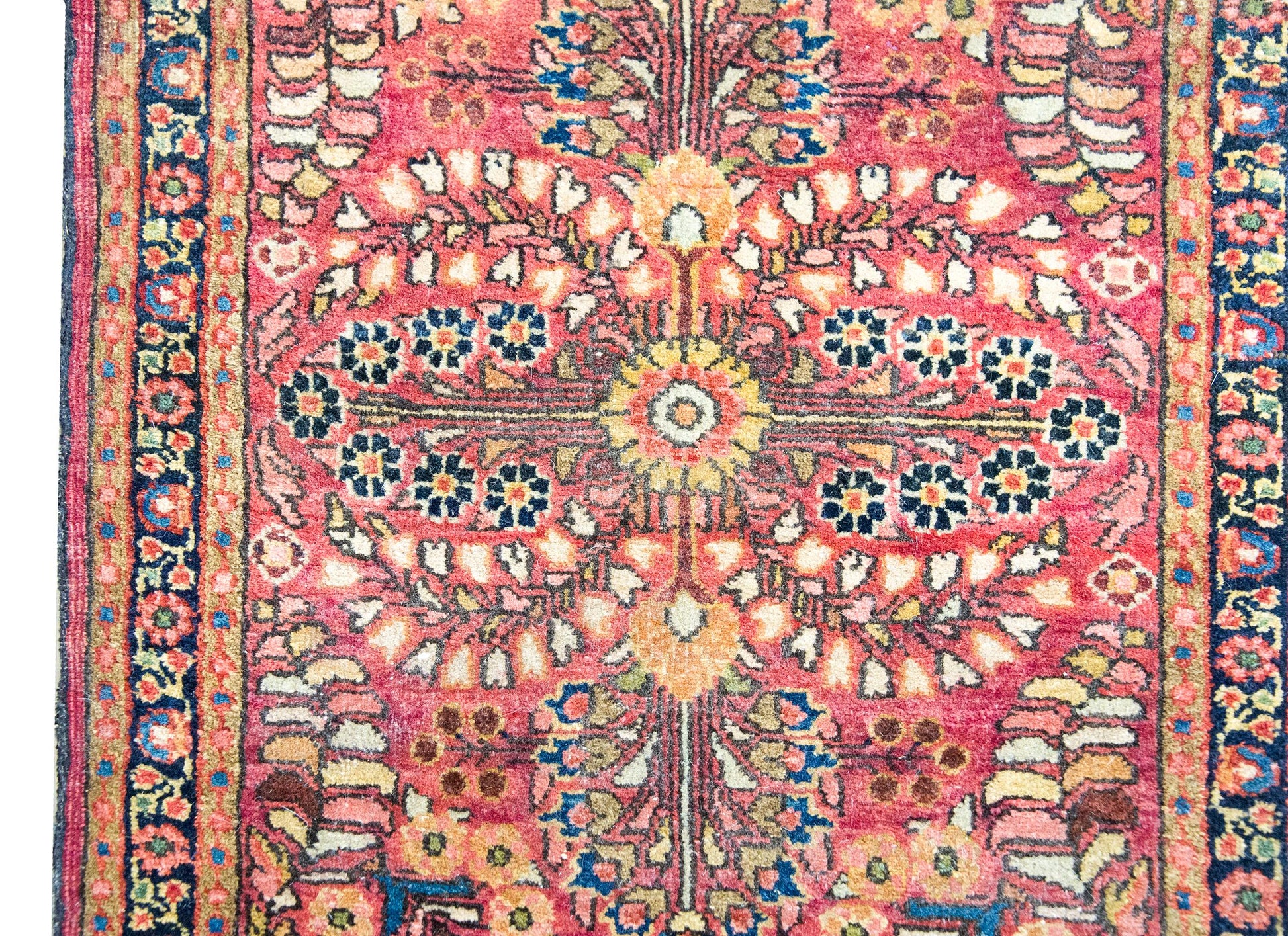 Early 20th Century Persian Sarouk Rug For Sale