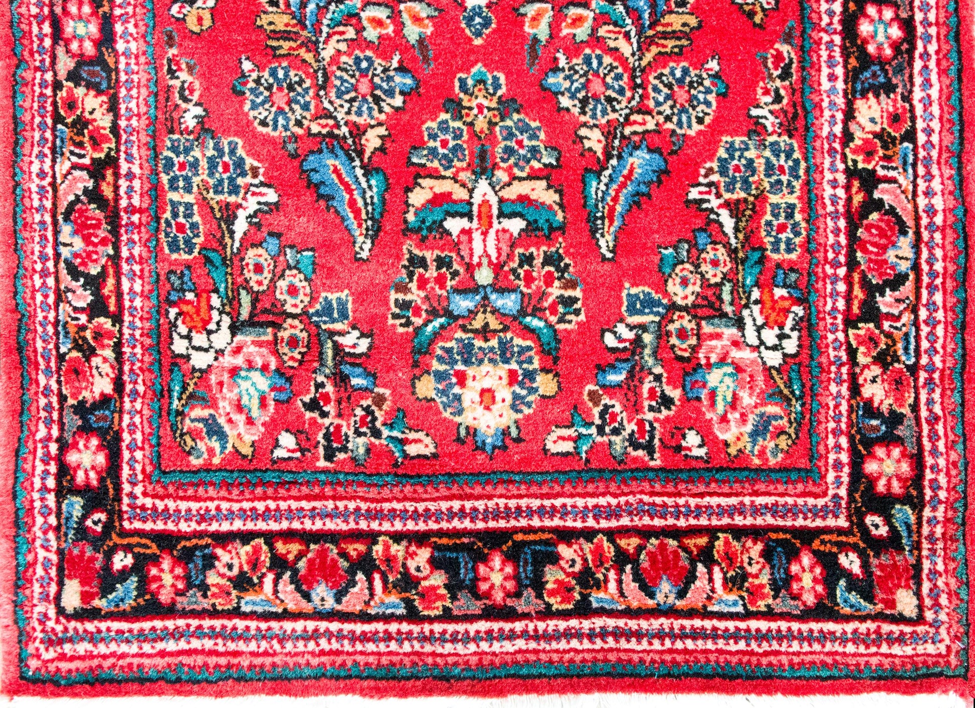Early 20th Century Sarouk Runer For Sale