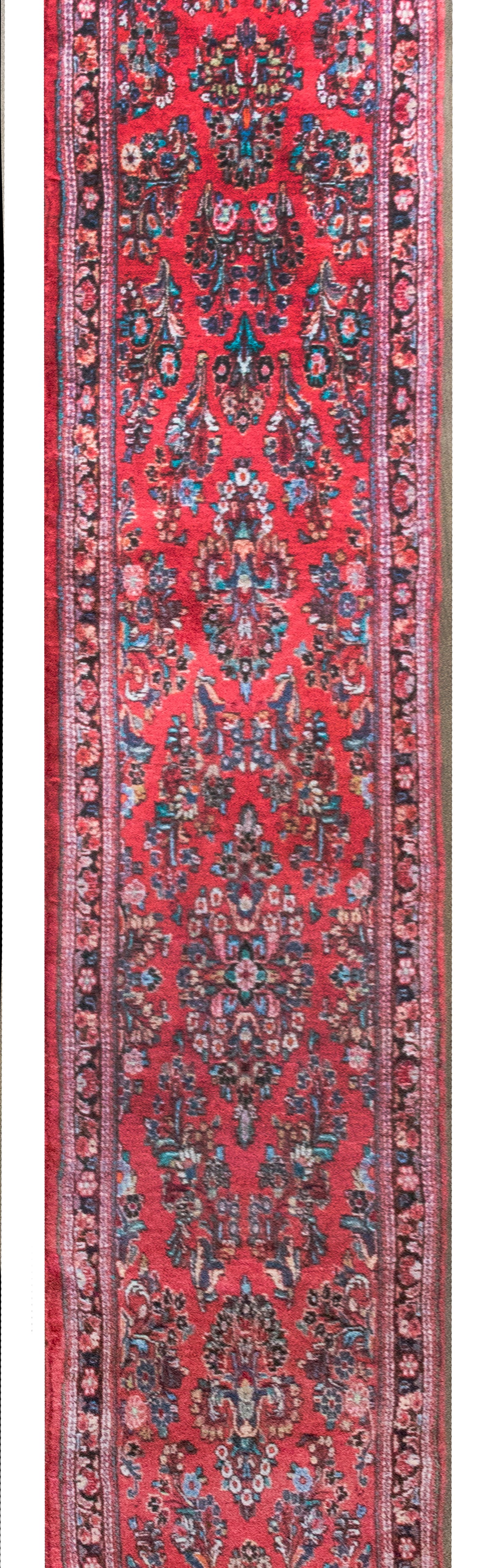Early 20th Century Sarouk Runer For Sale