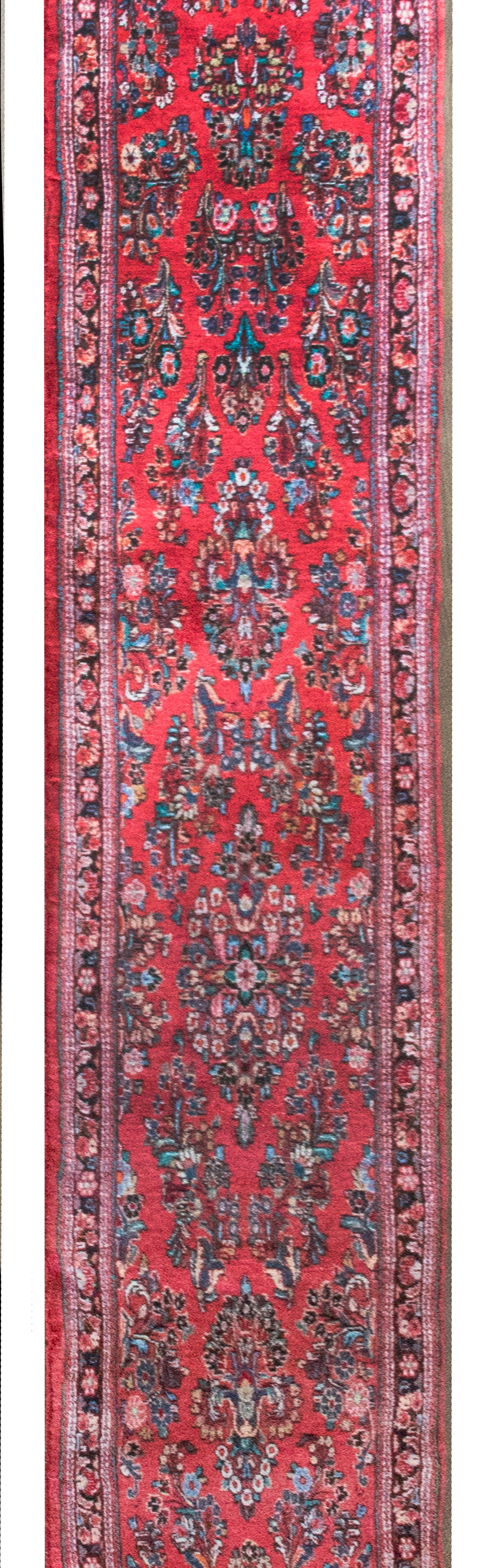 Early 20th Century Sarouk Runer For Sale