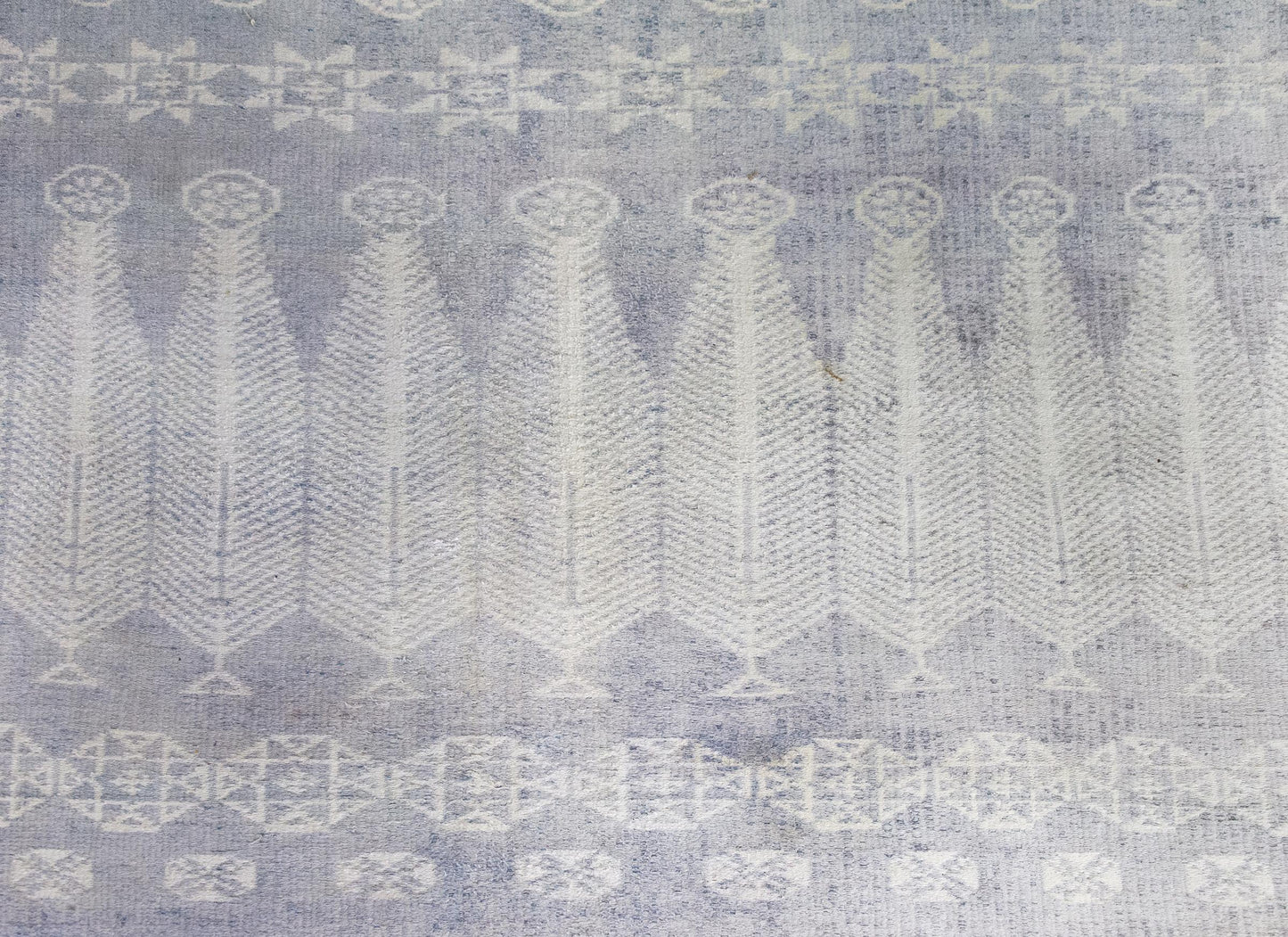 Early 20th Century Persian Kilim Rug For Sale