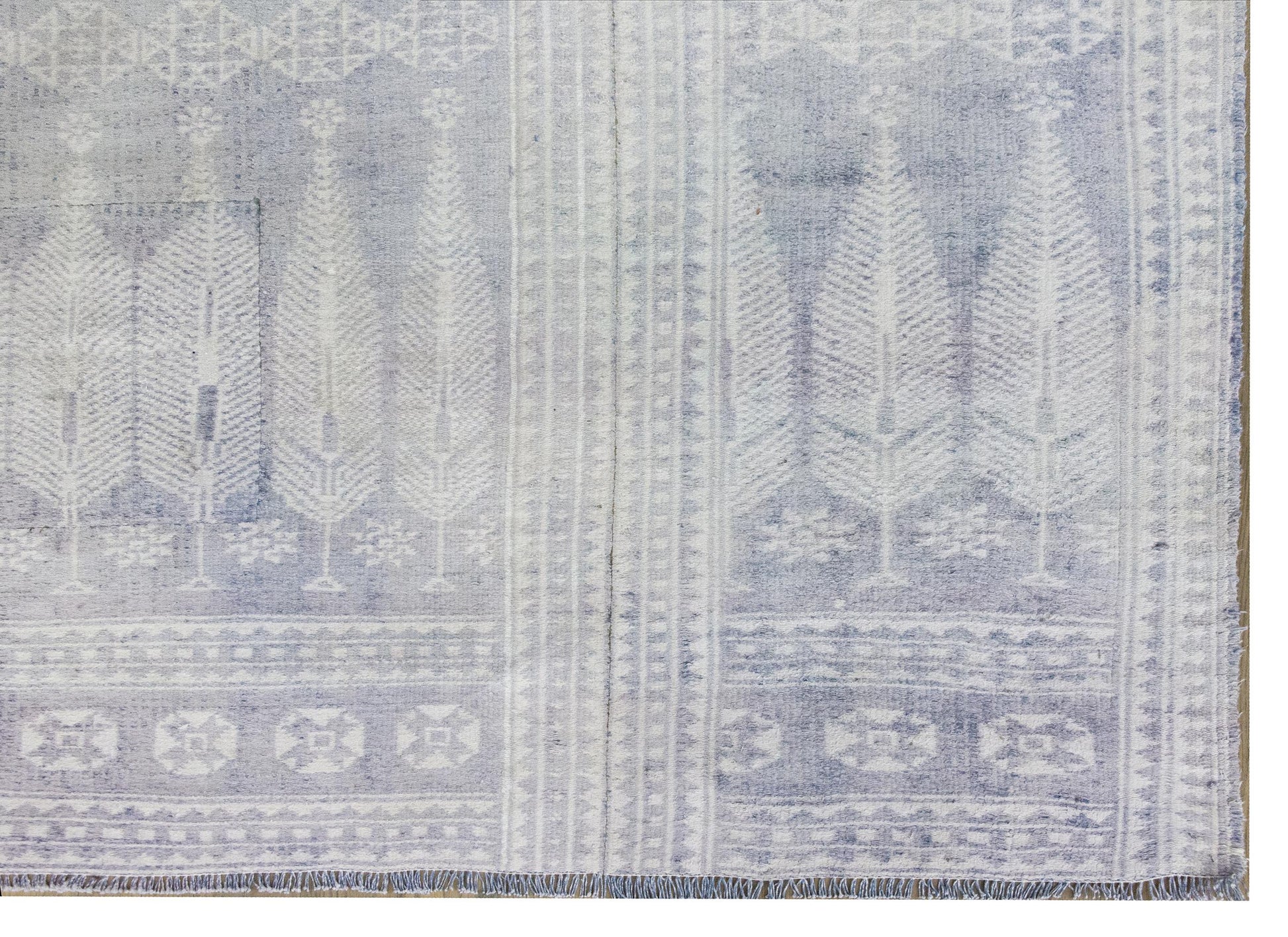 Early 20th Century Persian Kilim Rug For Sale