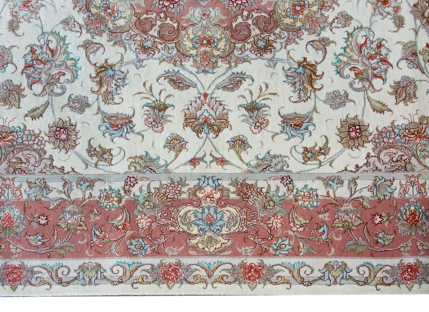 Vintage Tabriz Rug