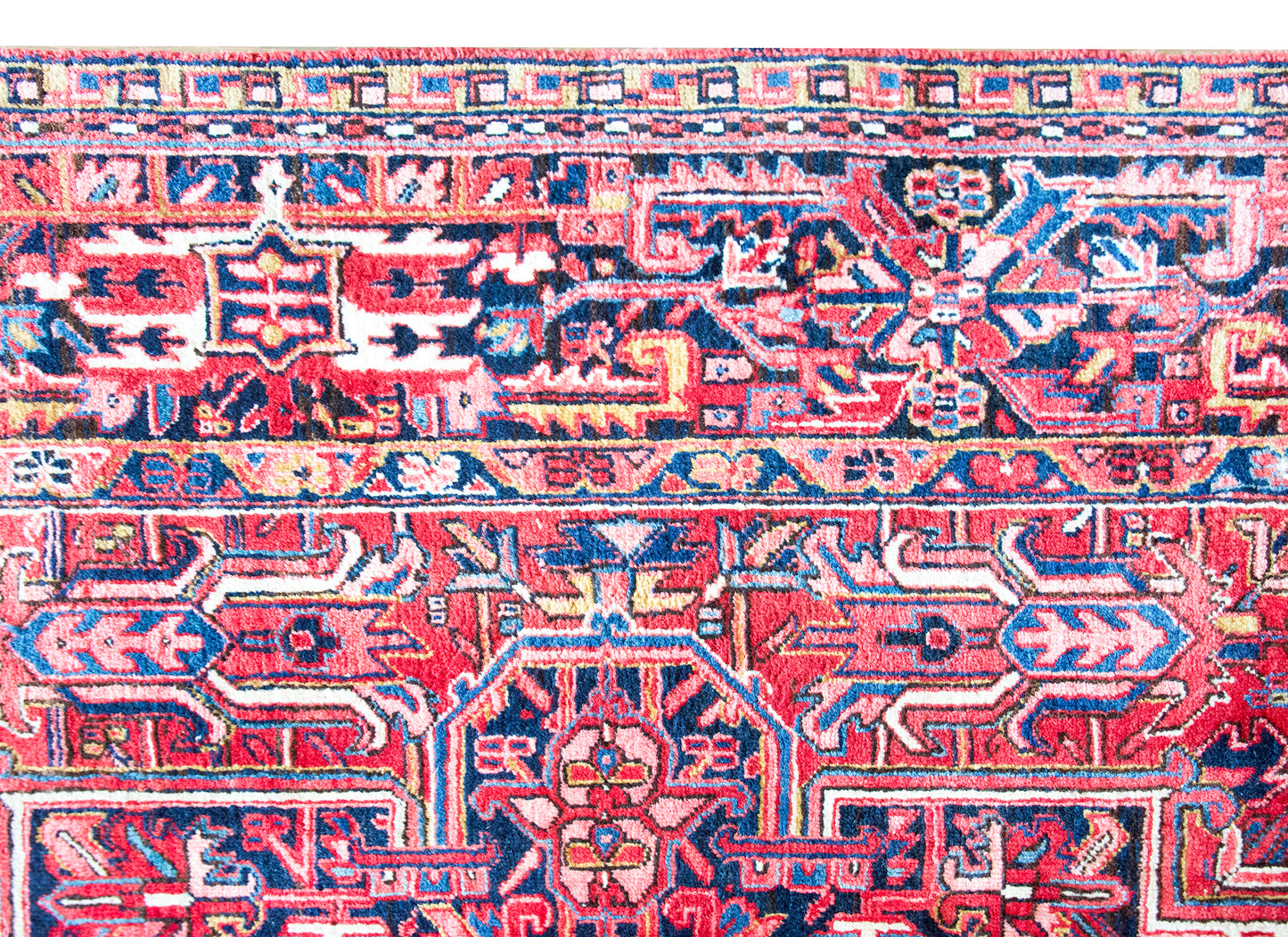 Mid 20th Century Persian Heriz Rug For Sale