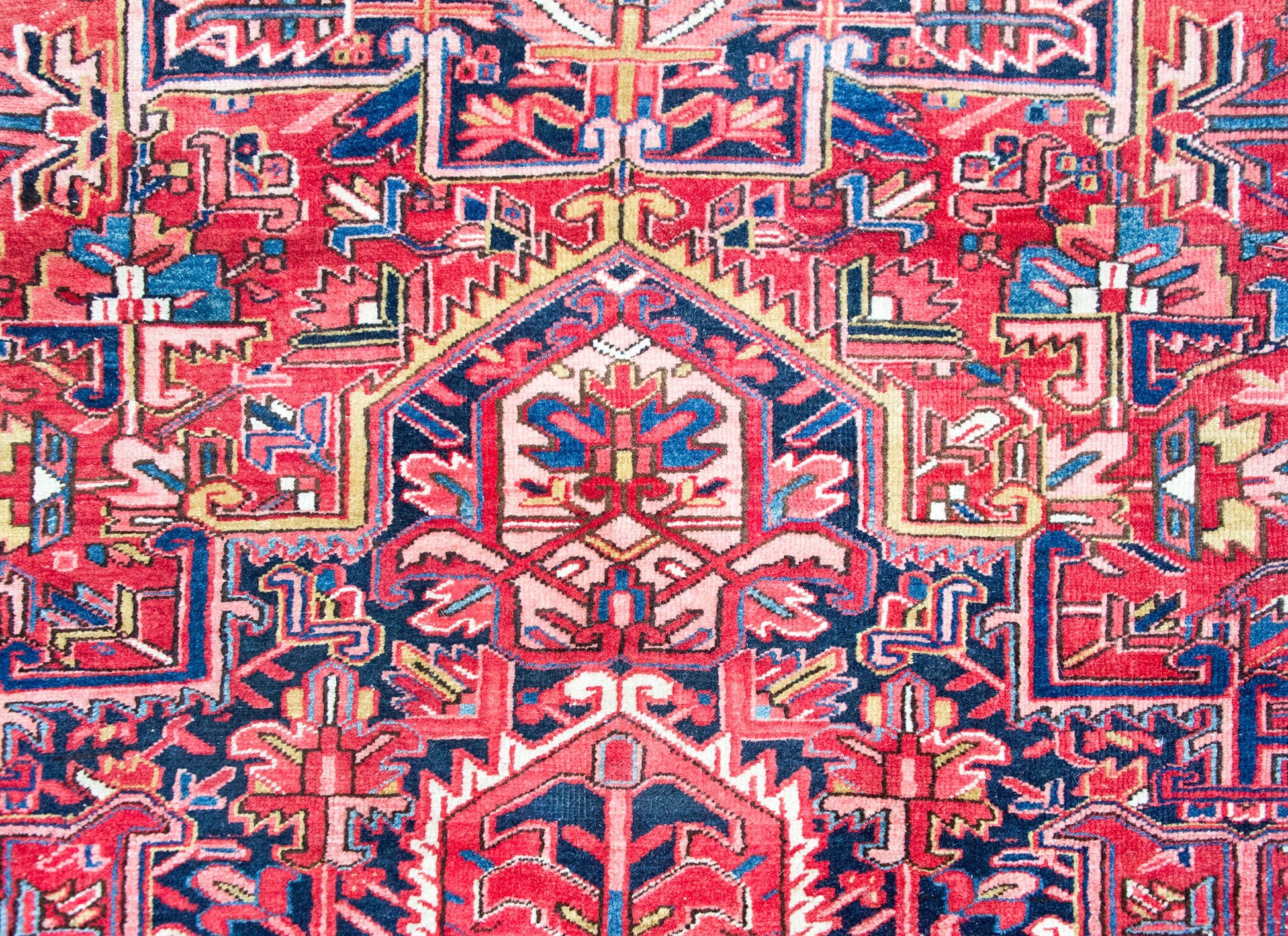 Mid 20th Century Persian Heriz Rug For Sale