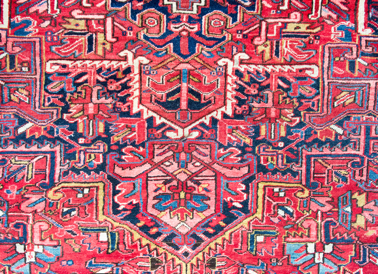 Mid 20th Century Persian Heriz Rug For Sale