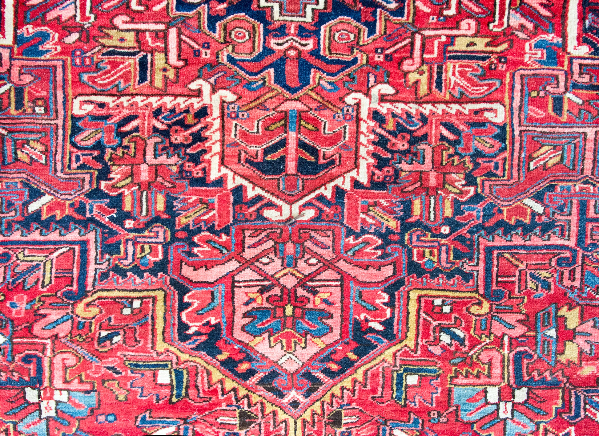 Mid 20th Century Persian Heriz Rug For Sale