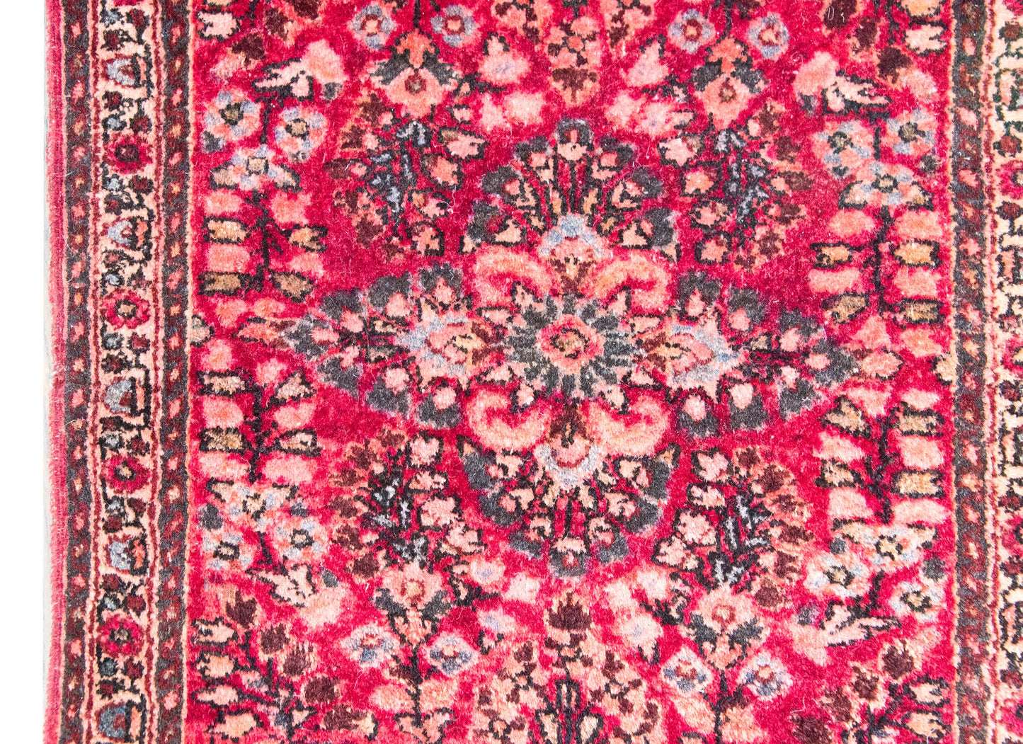 Early 20th Century Persian Sarouk Rug For Sale
