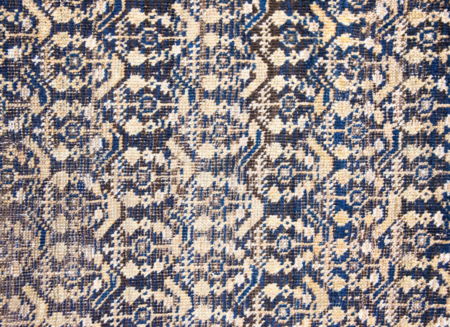 Early 20th Century Persian Afshar Rug For Sale