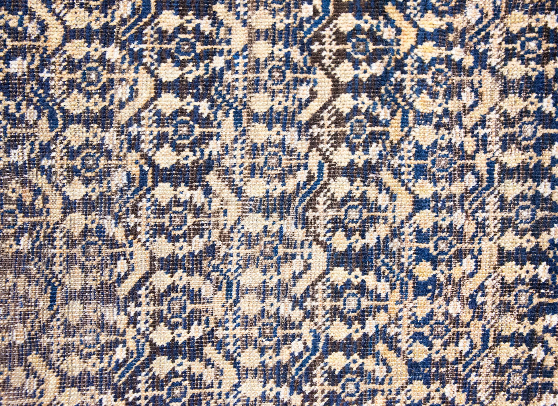 Early 20th Century Persian Afshar Rug For Sale