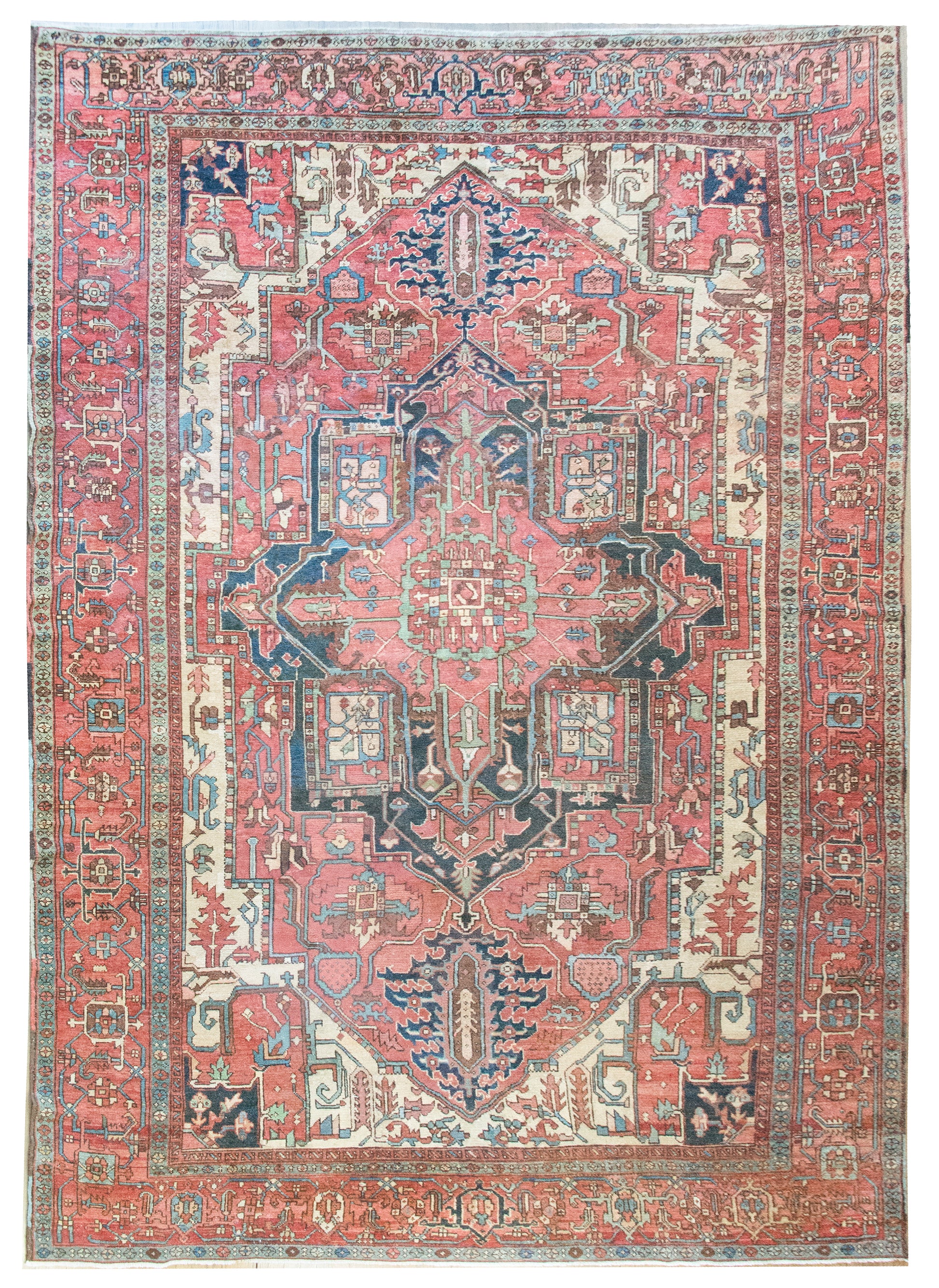 Early 20th Century Persian Heriz Rug For Sale