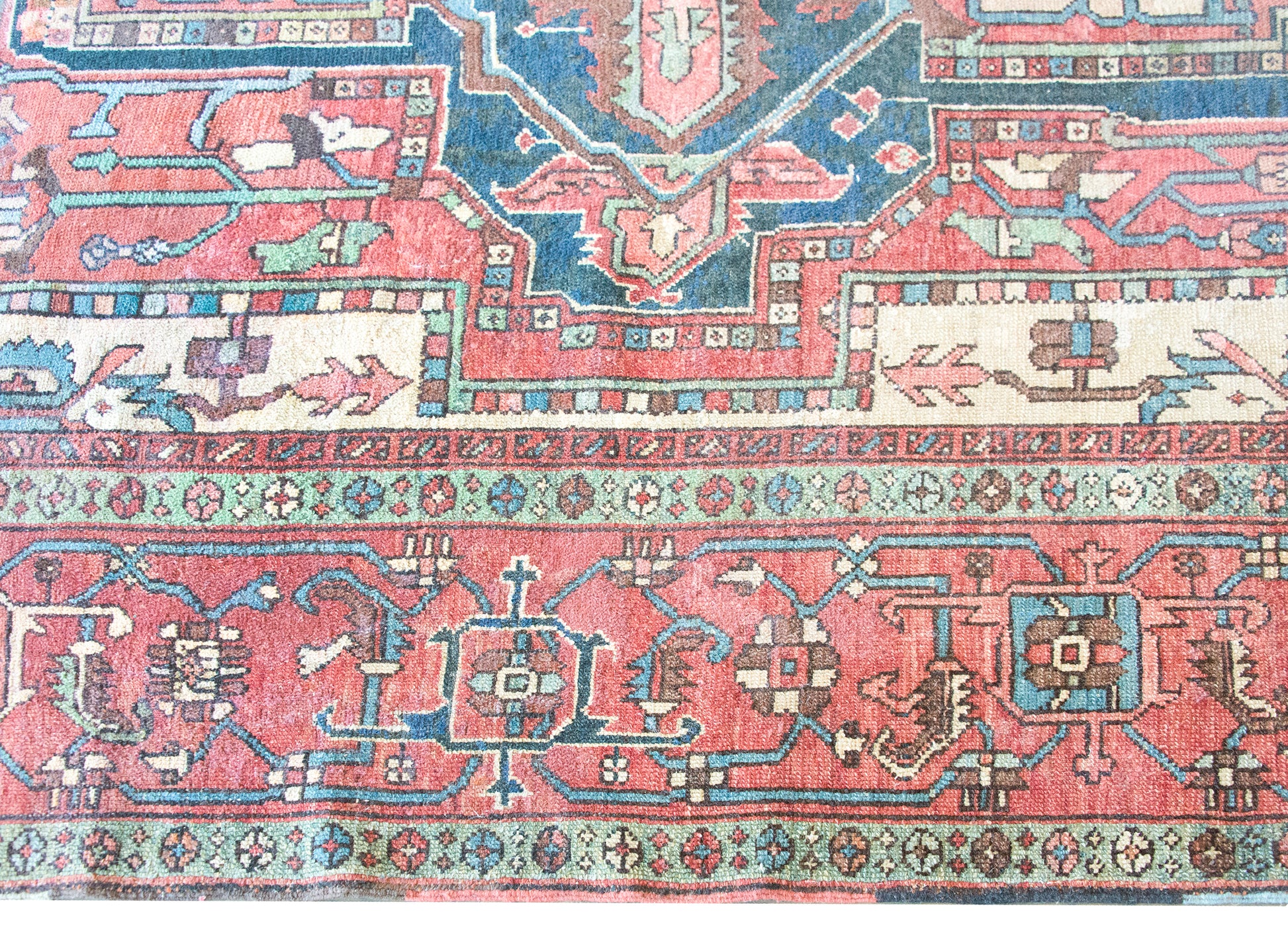 Early 20th Century Persian Heriz Rug For Sale