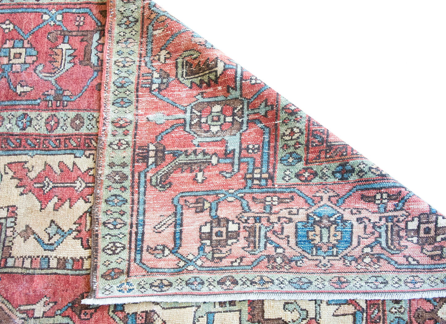Early 20th Century Persian Heriz Rug For Sale