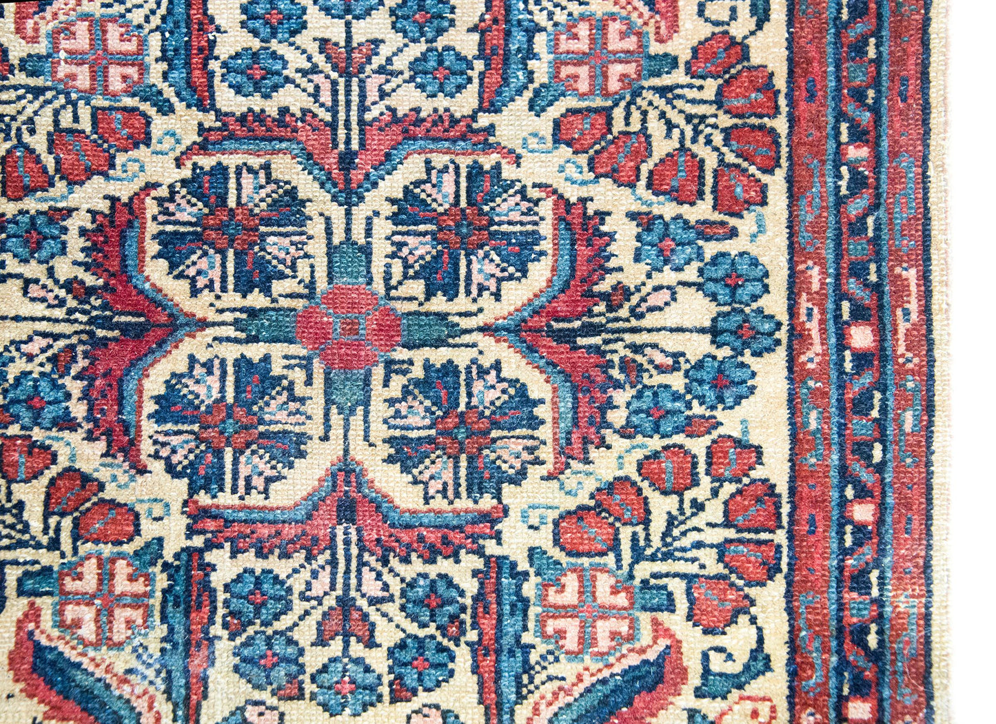 Early 20th Century Persian Dargazine Rug