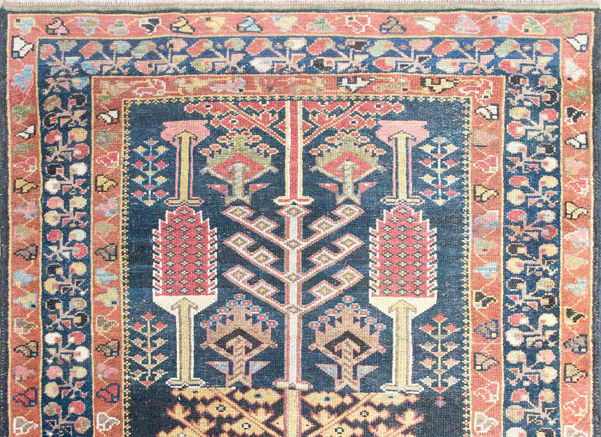 EArly 20th Century Persian Bakhtiari Rug For Sale