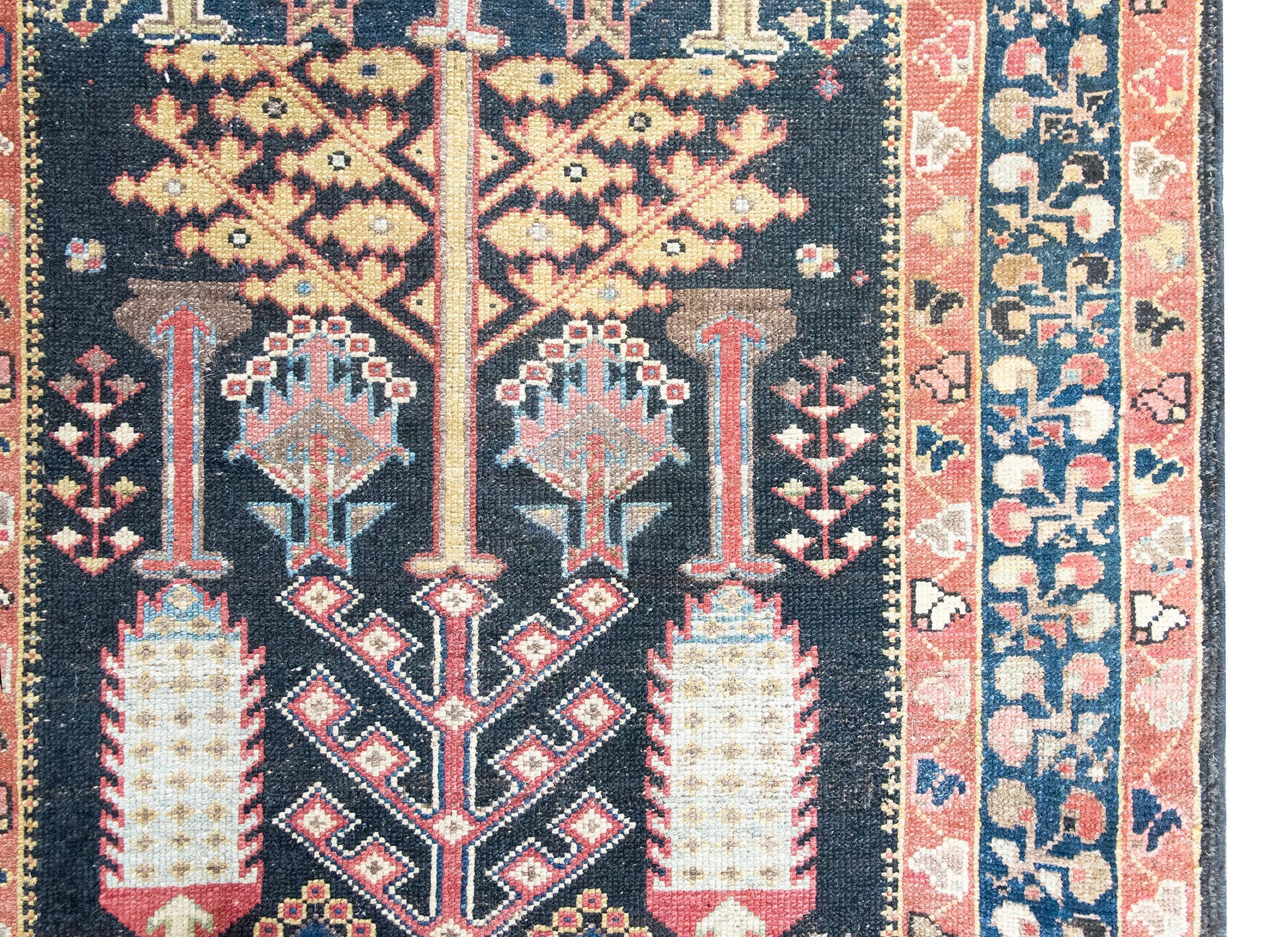 EArly 20th Century Persian Bakhtiari Rug For Sale