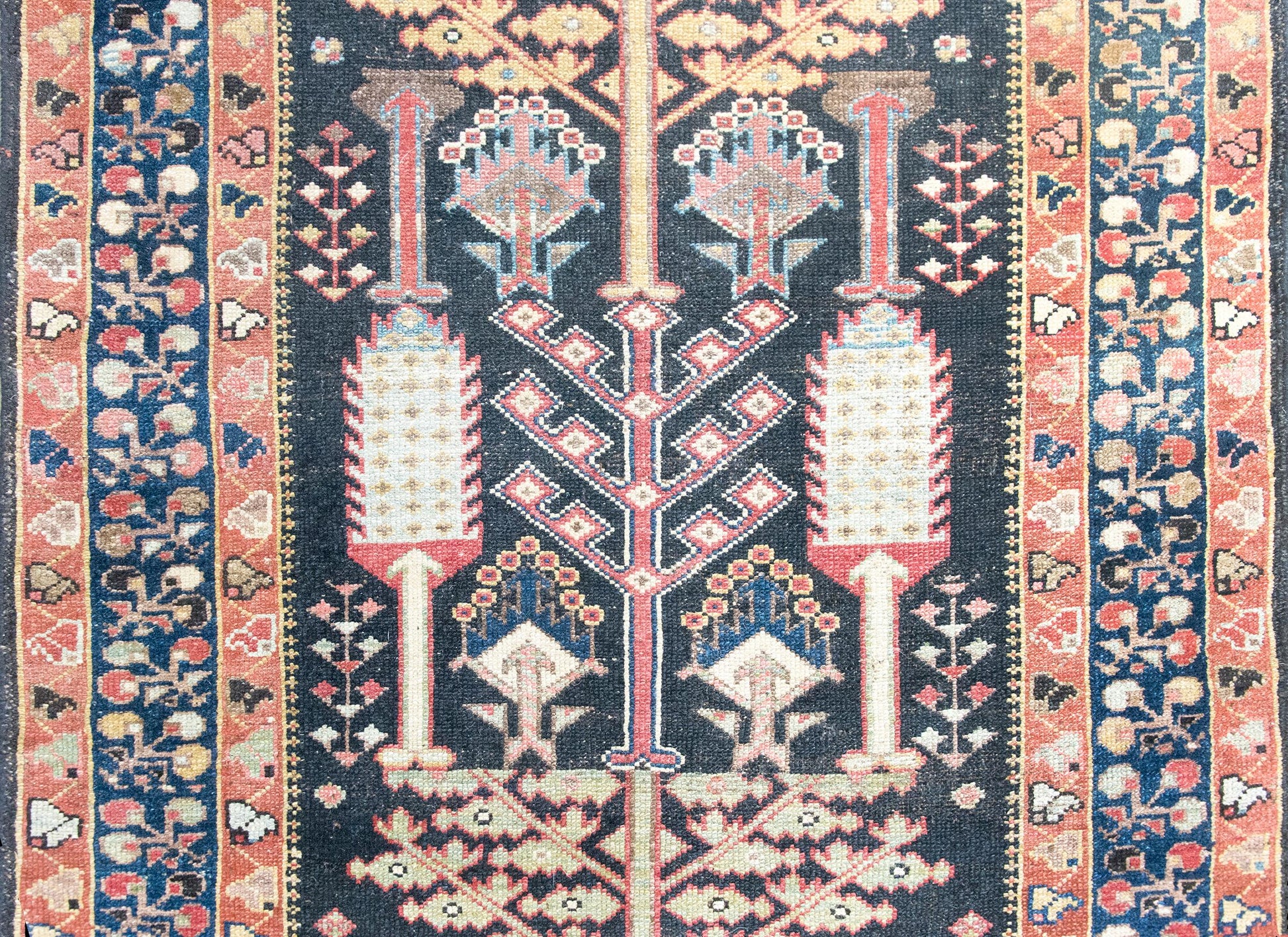 EArly 20th Century Persian Bakhtiari Rug For Sale