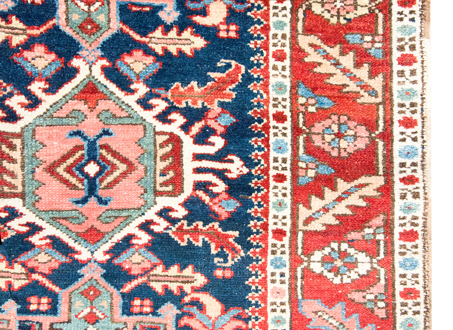 Early 20th Century Persian Heriz Rug For Sale
