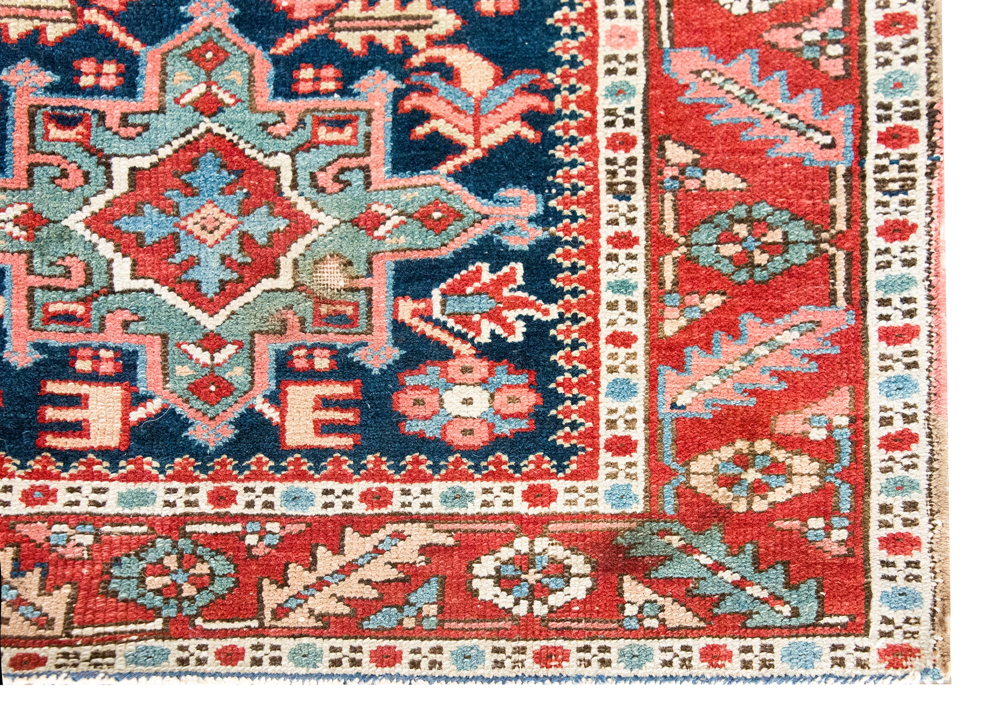 Early 20th Century Persian Heriz Rug For Sale