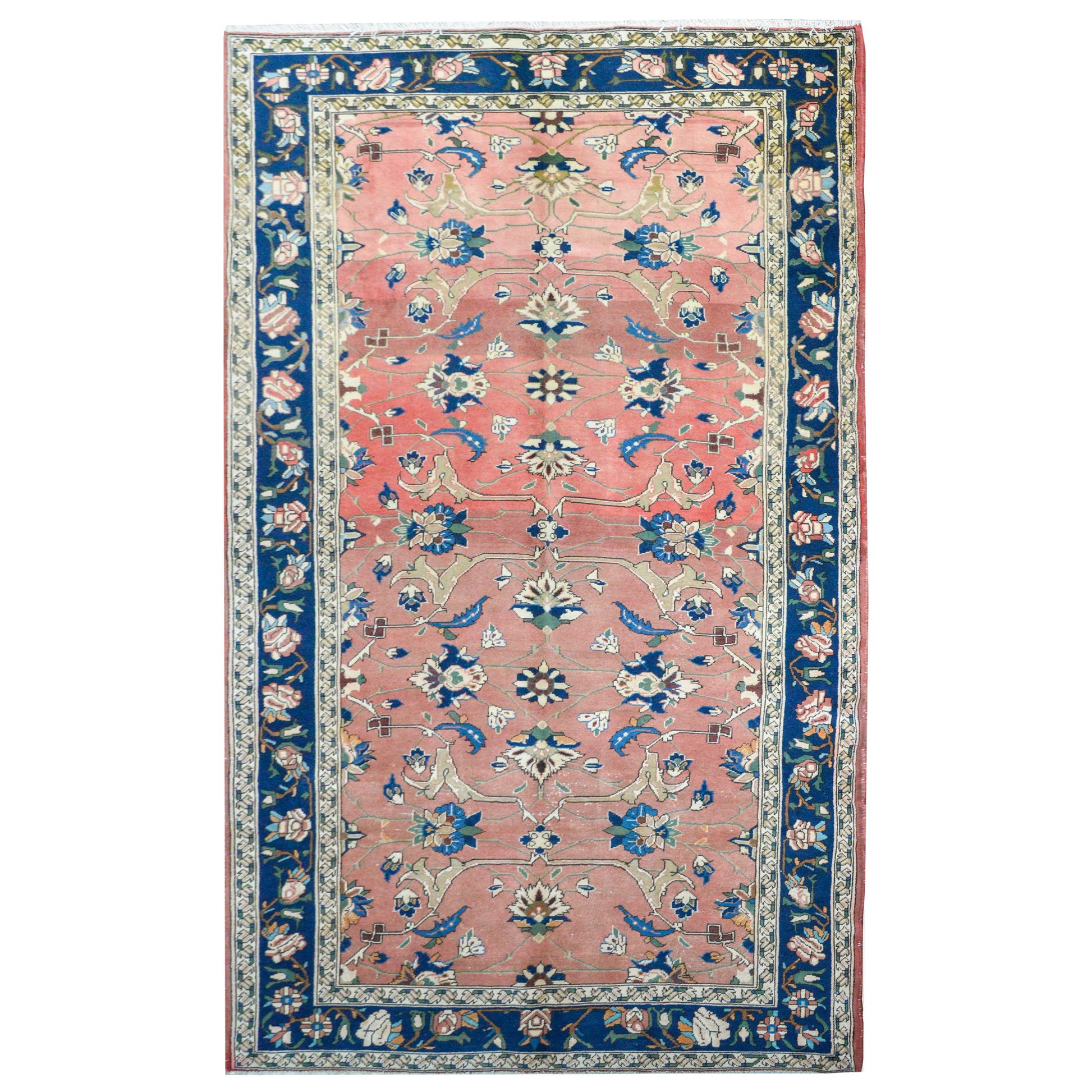 Outstanding Early 20th Century Lilihan Rug For Sale