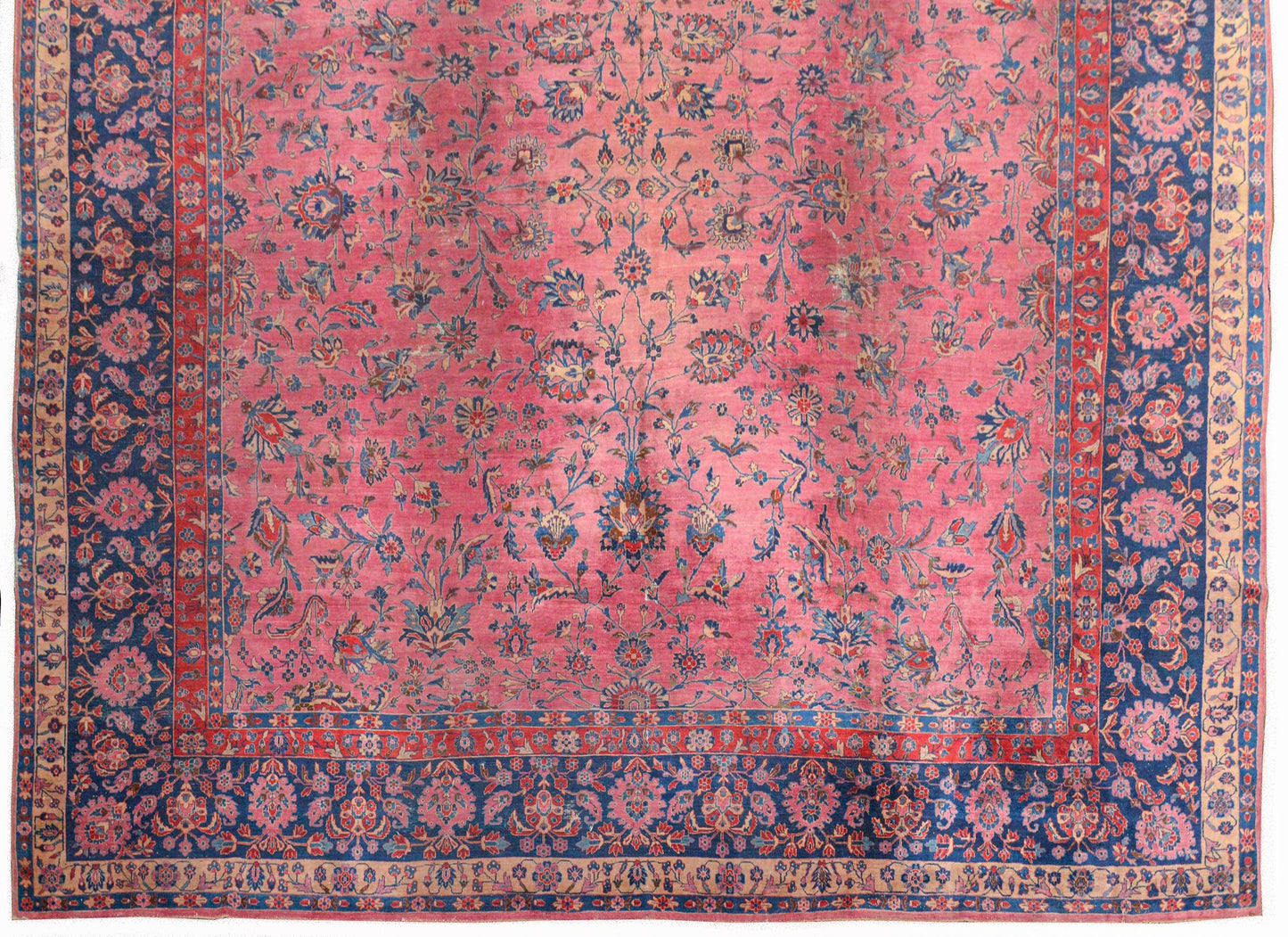 Gorgeous Early 20th Century Sarouk Rug For Sale