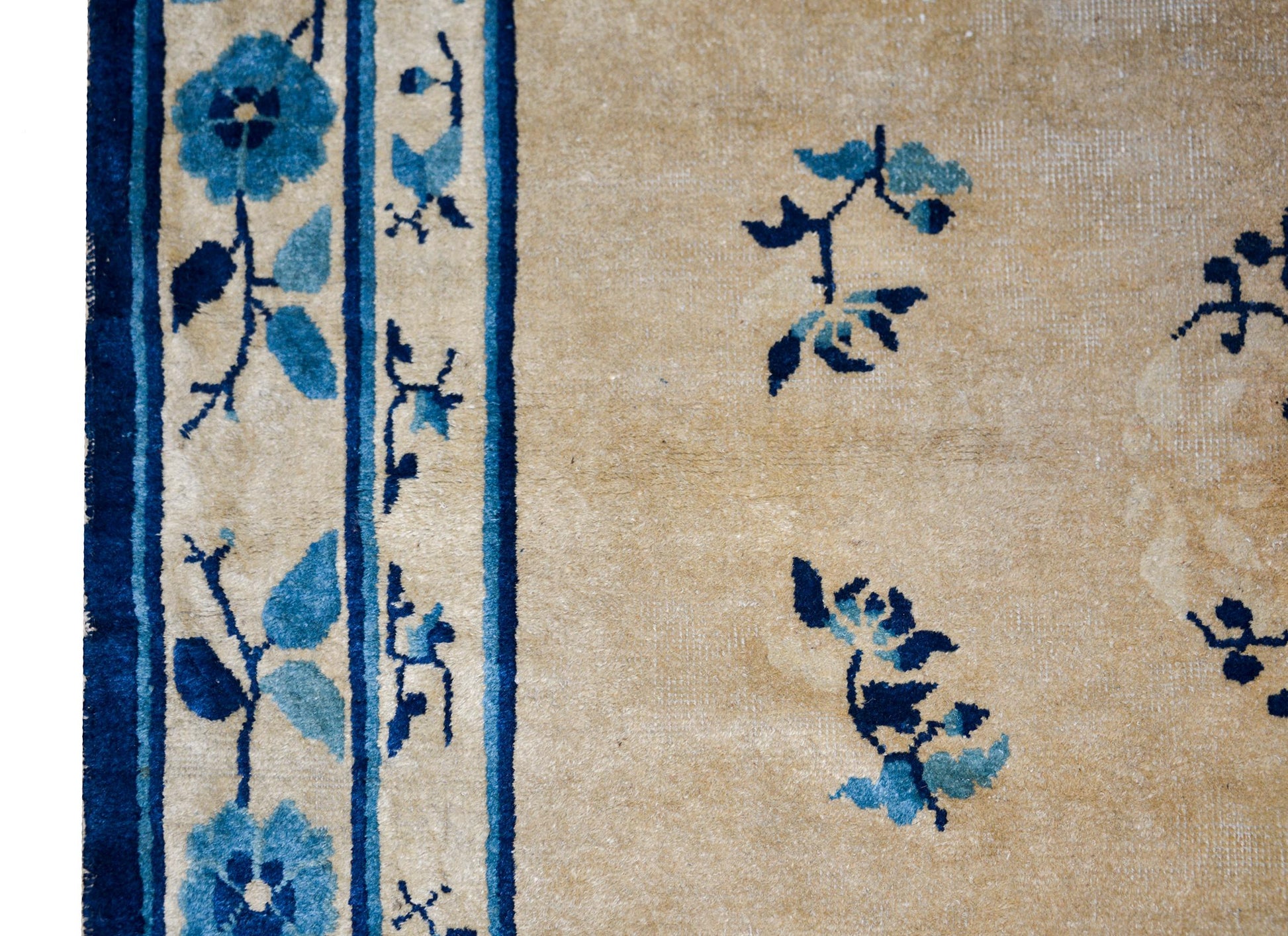 Early 20th Century Chinese Peking Rug For Sale