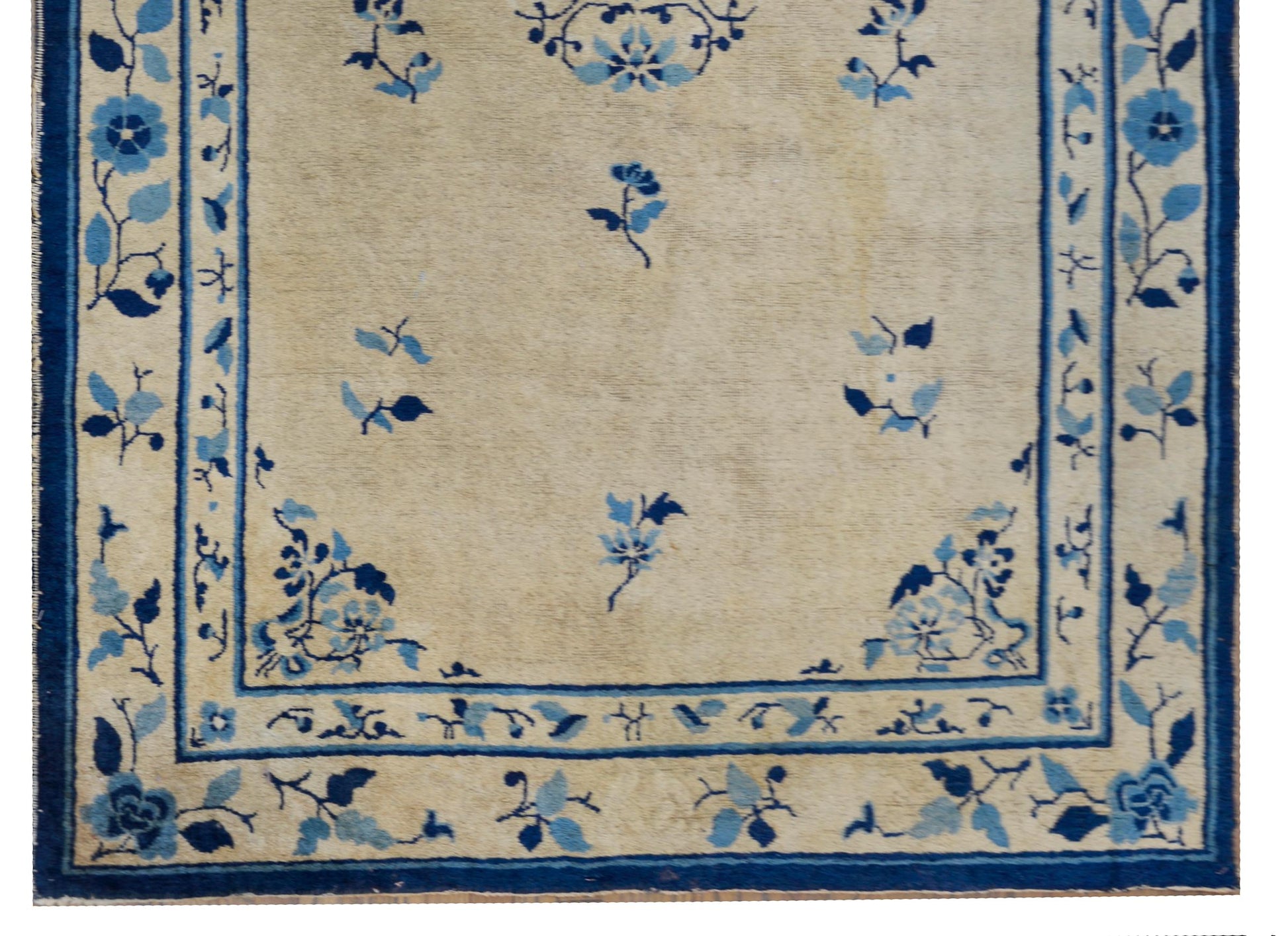 Early 20th Century Chinese Peking Rug For Sale