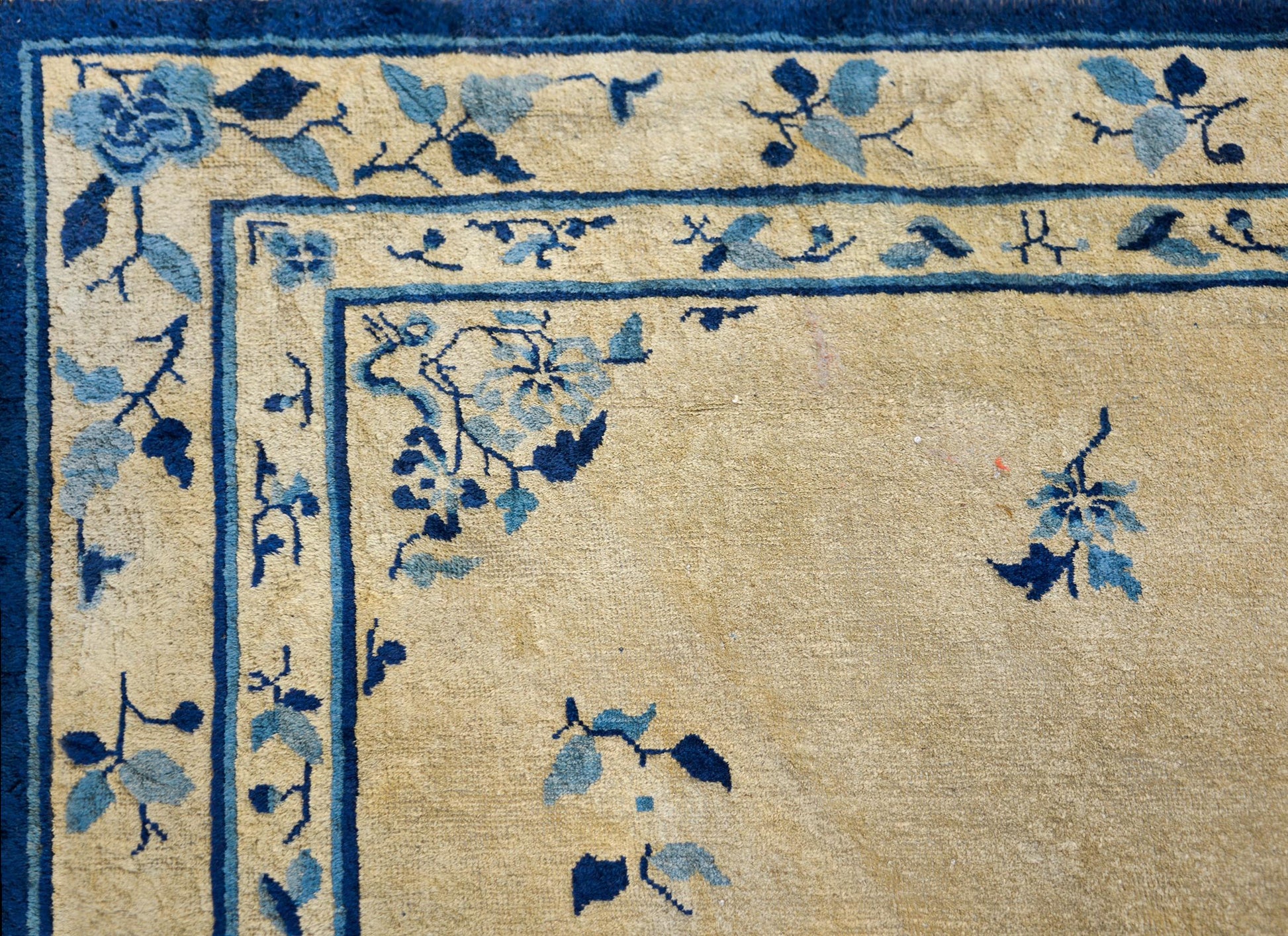Early 20th Century Chinese Peking Rug For Sale