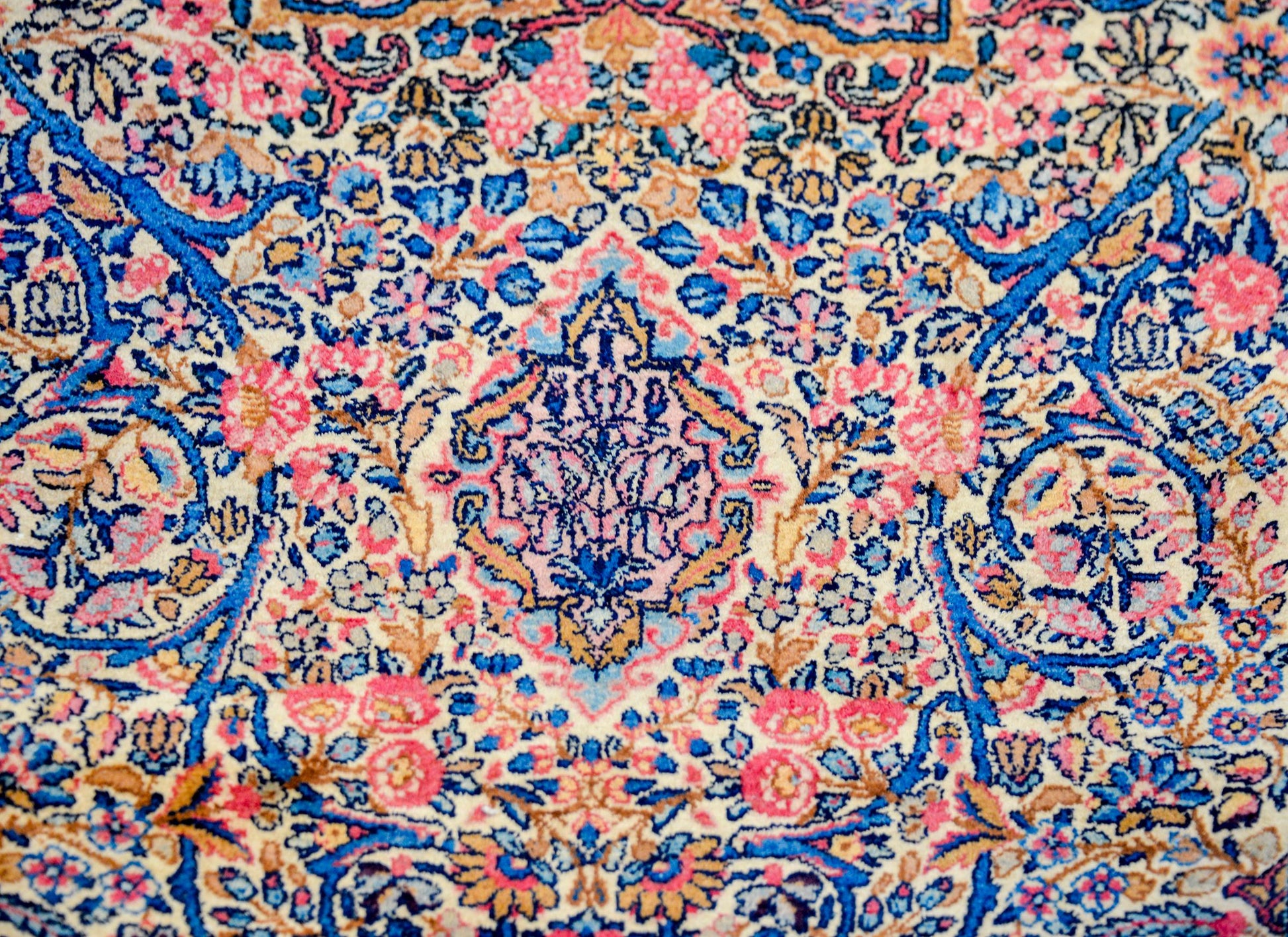 Wonderful Early 20th Century Kirman Rug For Sale