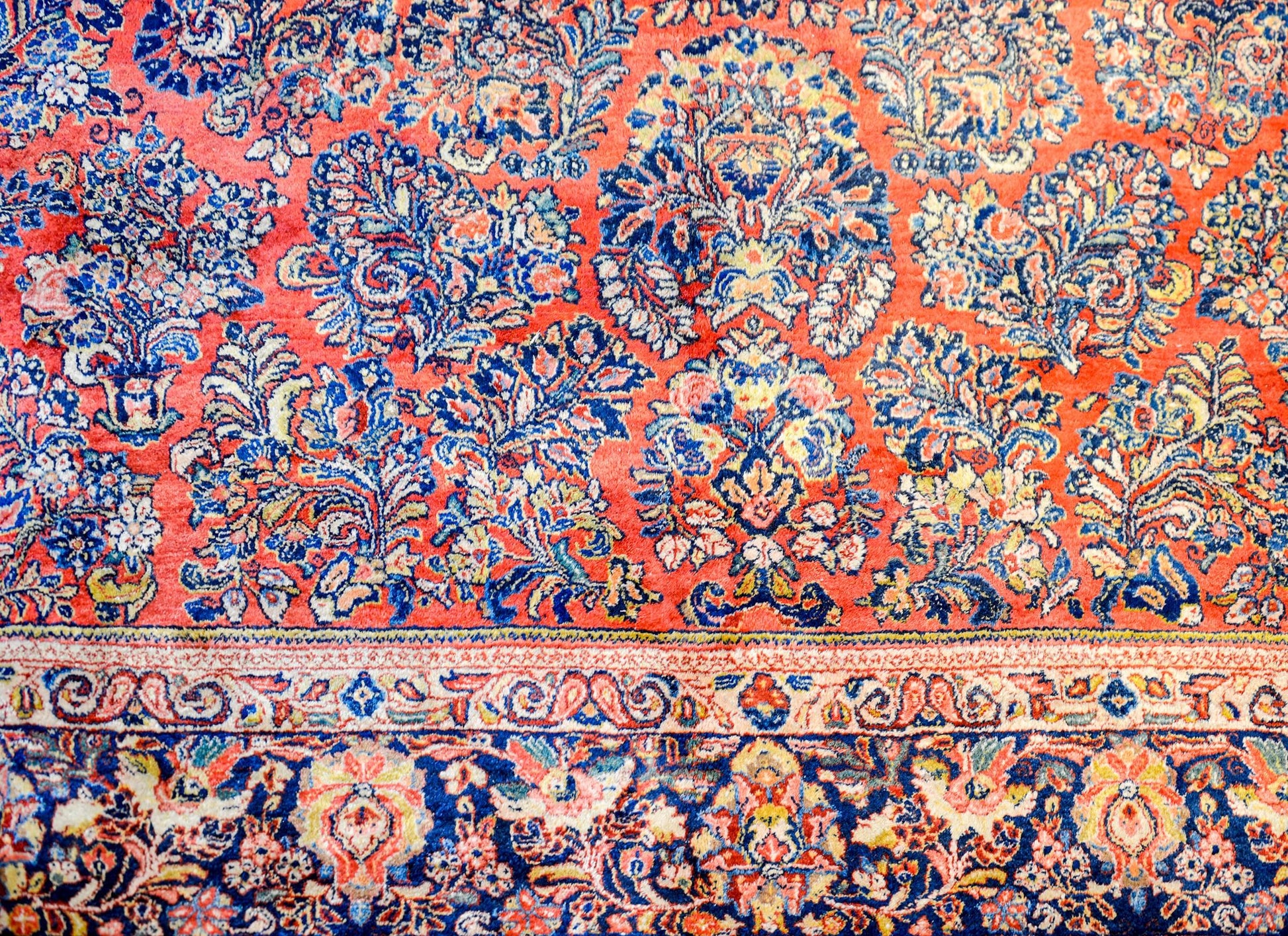 Wonderful Early 20th Century Sarouk Rug For Sale