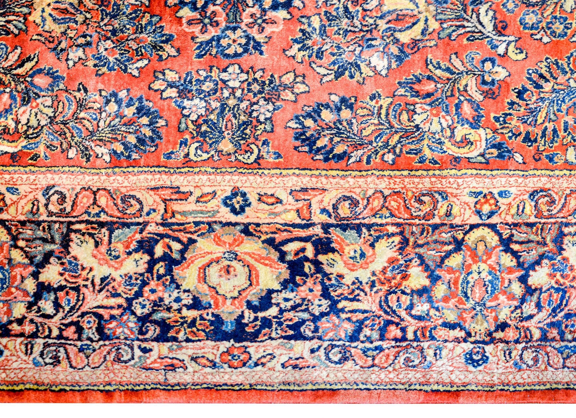 Wonderful Early 20th Century Sarouk Rug For Sale