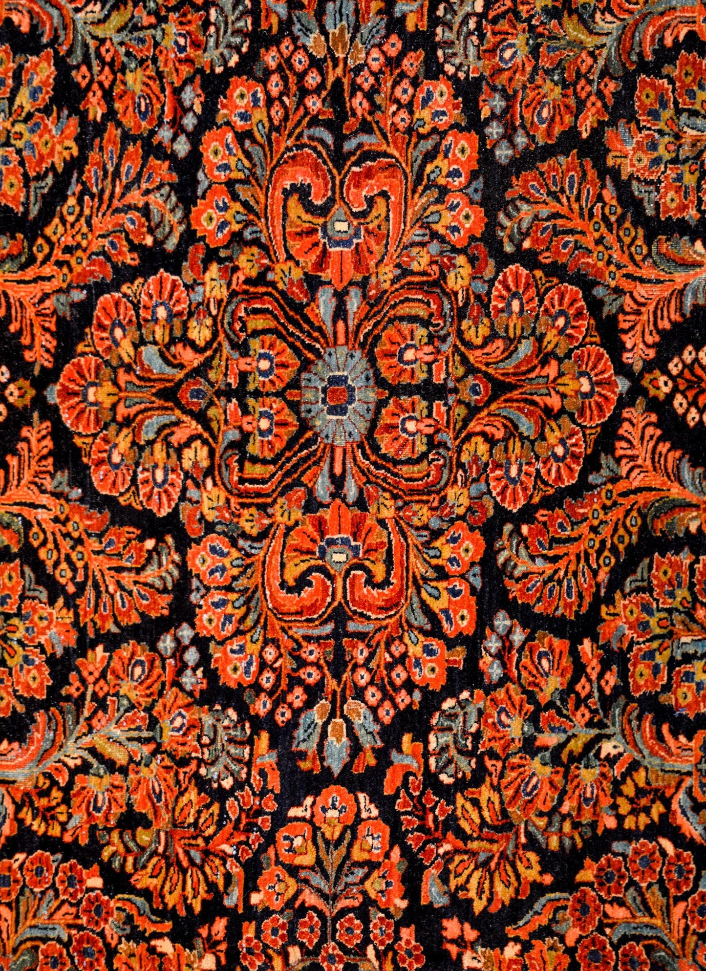 Unbelievable Early 20th Century Sarouk Rug For Sale