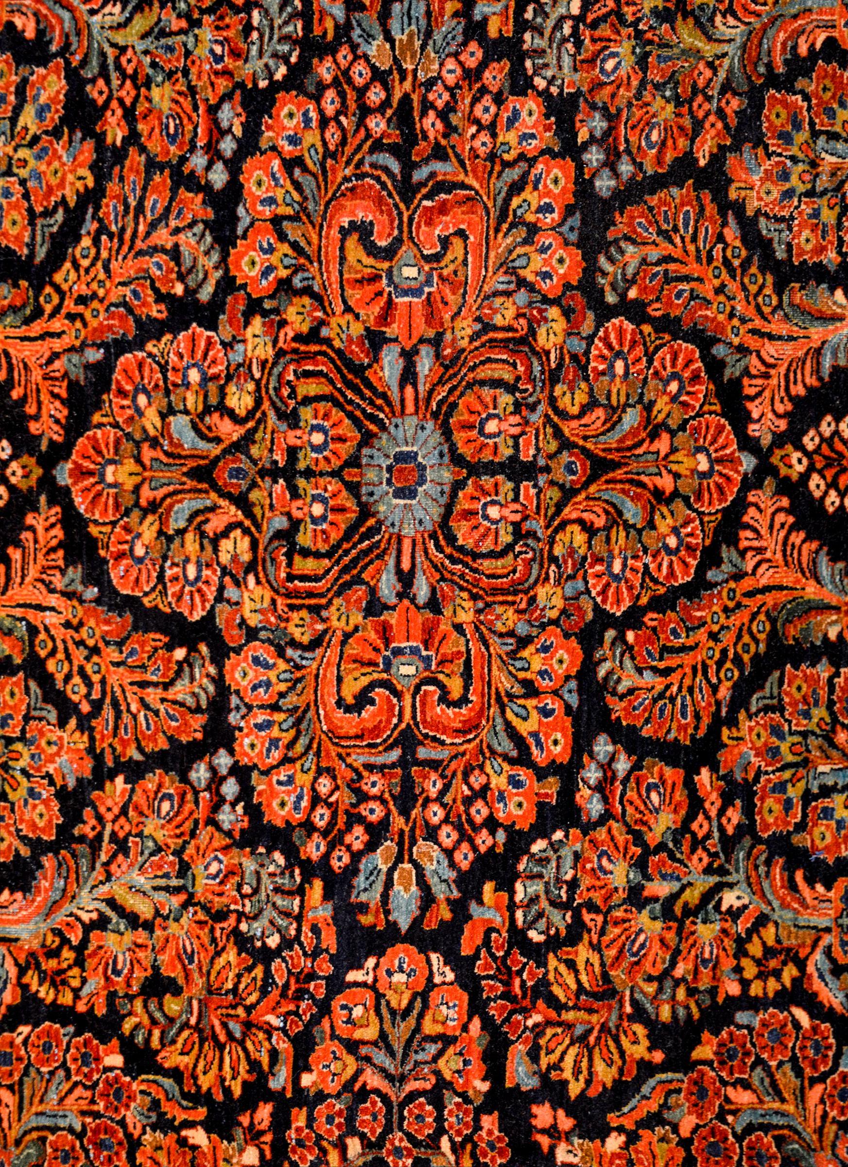 Unbelievable Early 20th Century Sarouk Rug For Sale