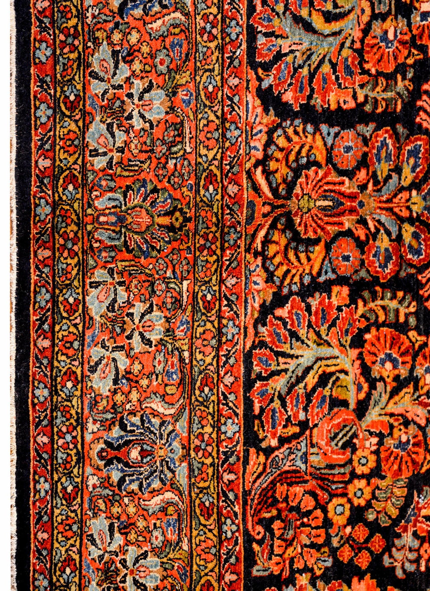 Unbelievable Early 20th Century Sarouk Rug For Sale